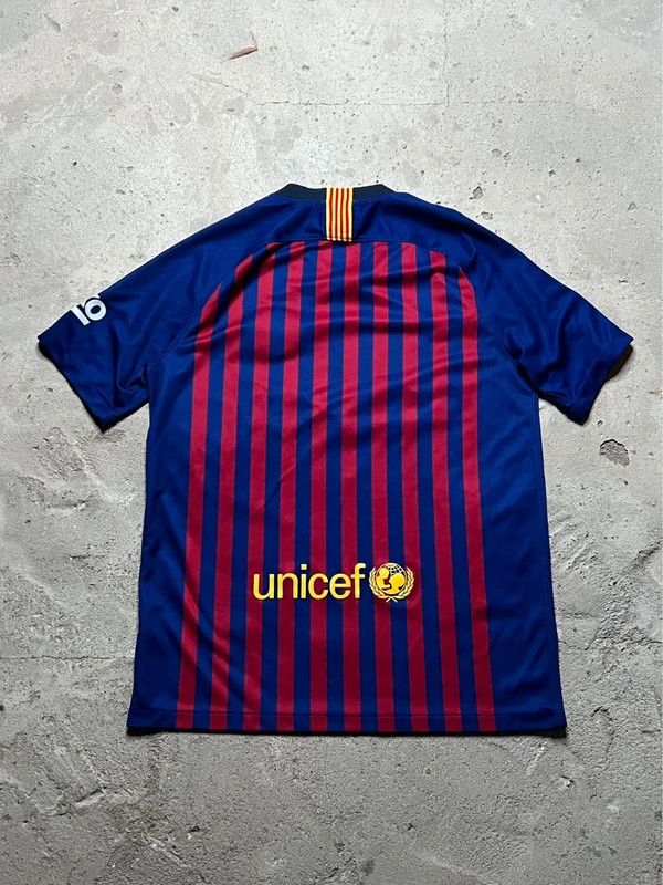 Nike 2018 - 2019 Home Nike FC Barcelona soccer jersey Size US M / EU 48-50 / 2 - 5 Thumbnail