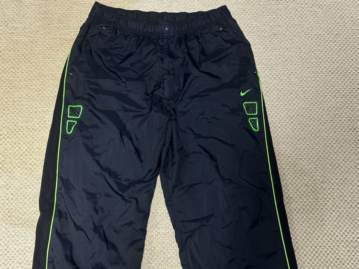 Nike 00’s NIKE AIRPOD TRACKSUIT set up Size US L / EU 52-54 / 3 - 9 Thumbnail