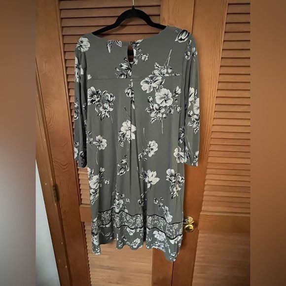 J. Jill J Jill wearever collection Floral 3/4 sleeve dress size Med Size M / US 6-8 / IT 42-44 - 3 Thumbnail