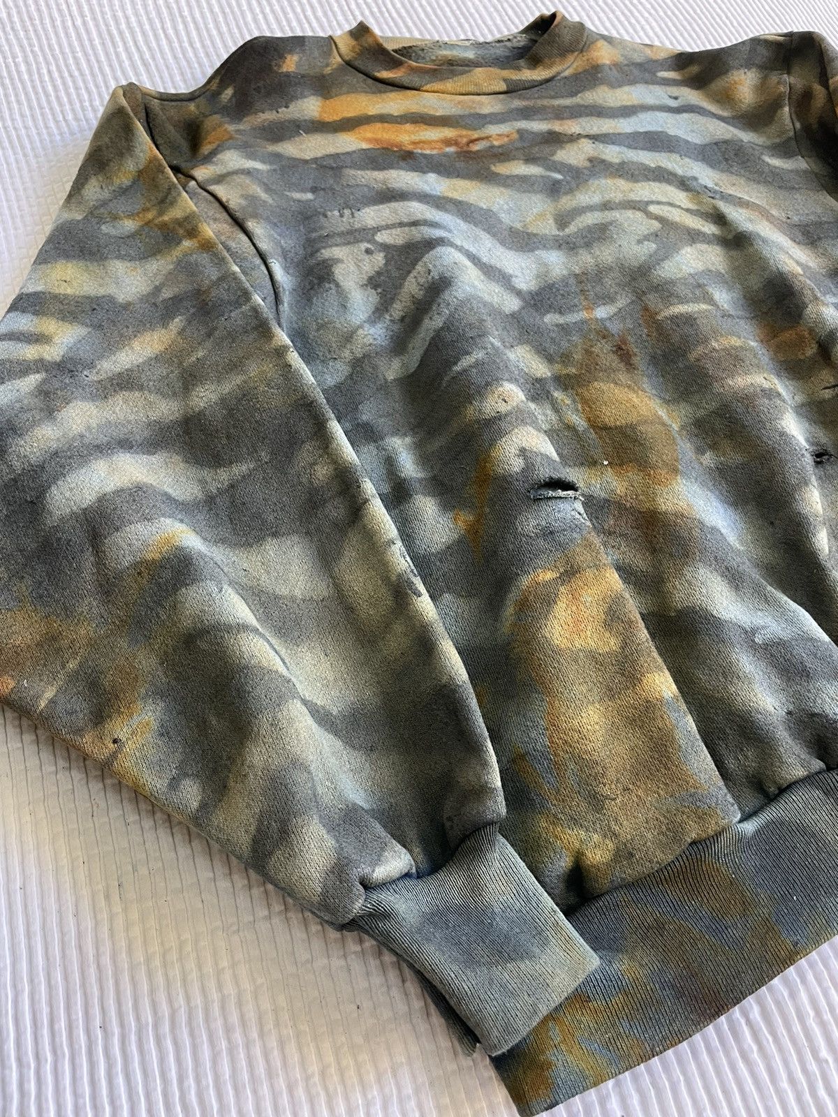 Handmade Rust Indigo Tiger Hand Camo Crewneck Size US L / EU 52-54 / 3 - 5 Thumbnail