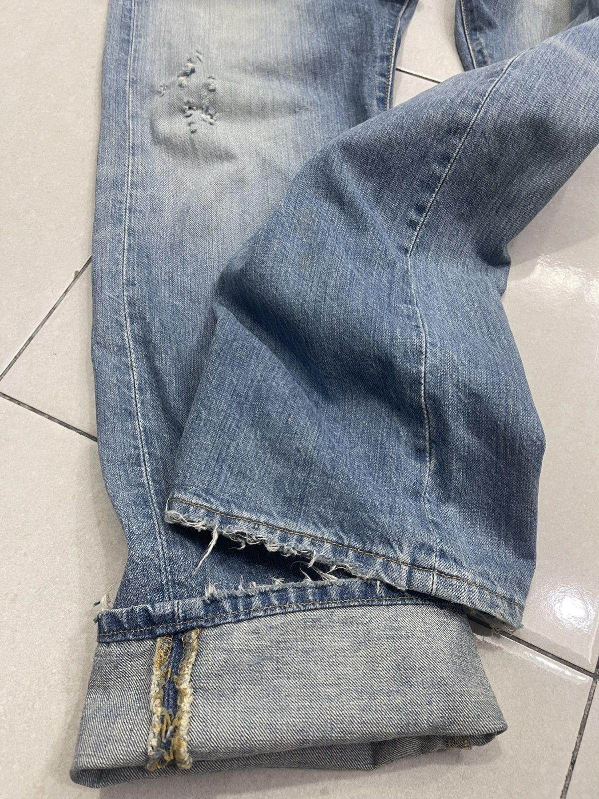 Levi's Vintage Levi's 501 Distressed Jeans |Light Wash | Button Fly Size US 33 - 18 Thumbnail