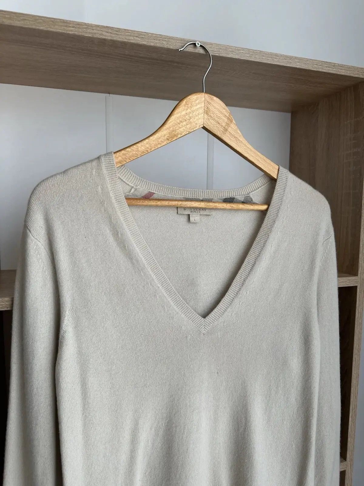Burberry Vintage Burberry Wool Beige Sweater Size US L / EU 52-54 / 3 - 2 Thumbnail