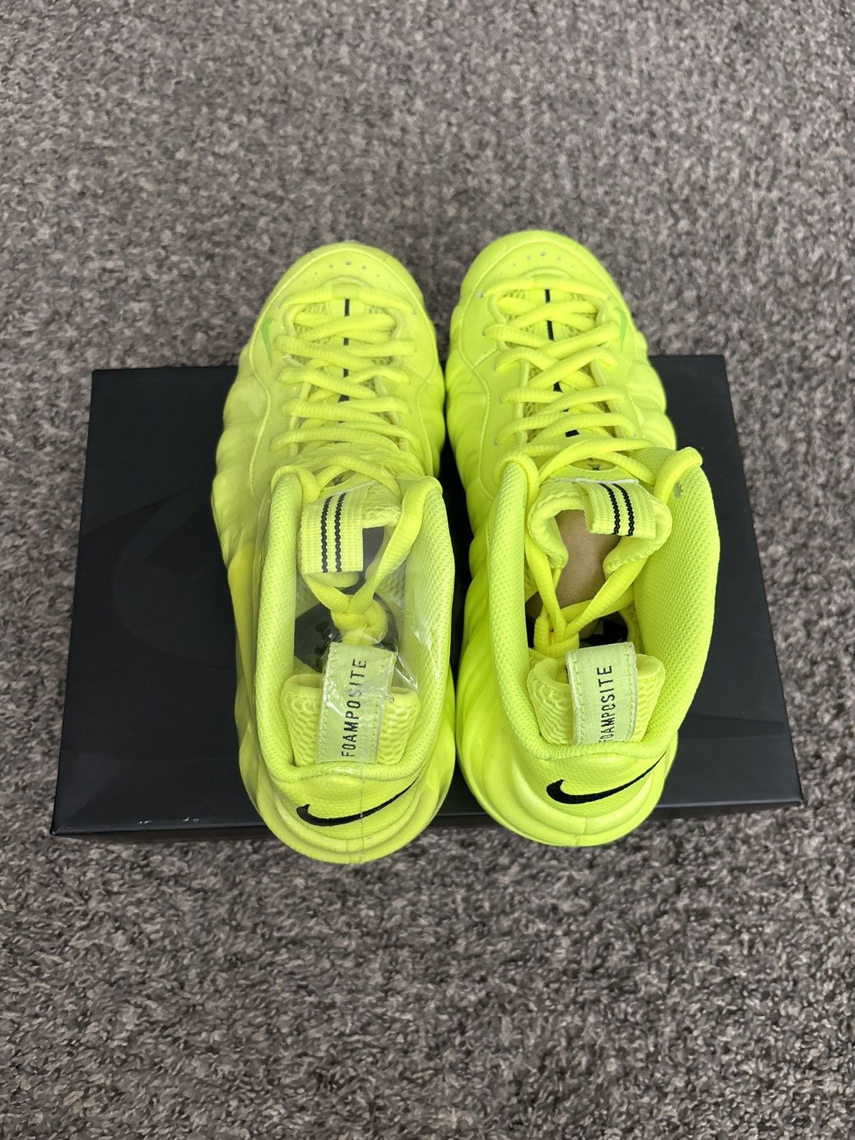 Nike Volt foam positives Size US 9 / EU 42 - 7 Thumbnail