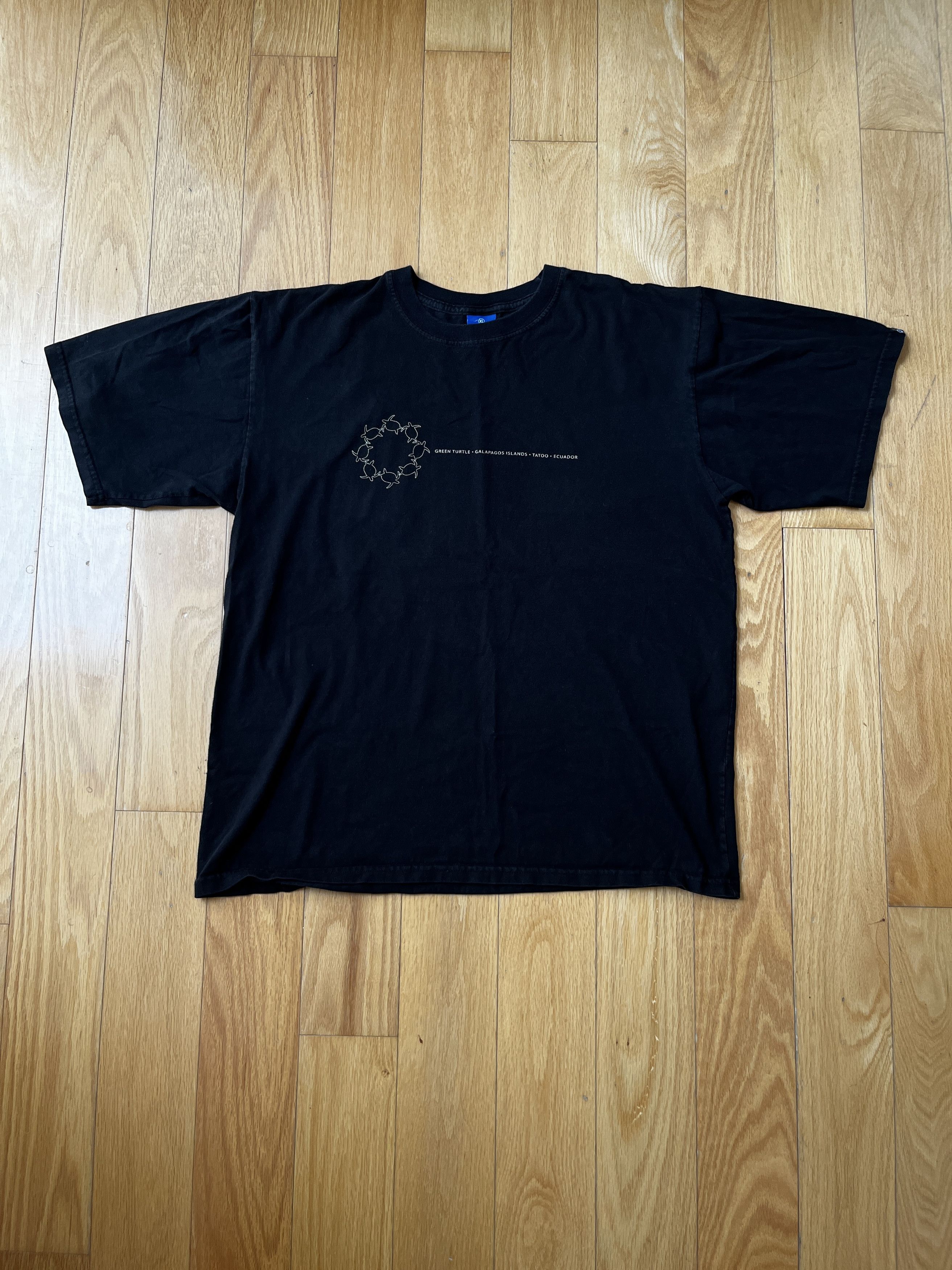 Vintage Vintage Tatoo Galapagos Turtle T Shirt XL Size US XL / EU 56 / 4 - 1 Thumbnail