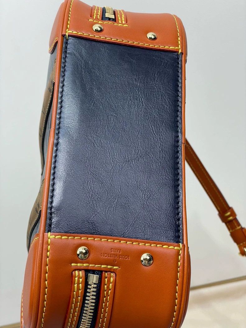 Louis Vuitton Louis Vuitton Show style presbyopic color-matching carryin Size ONE SIZE - 5 Thumbnail