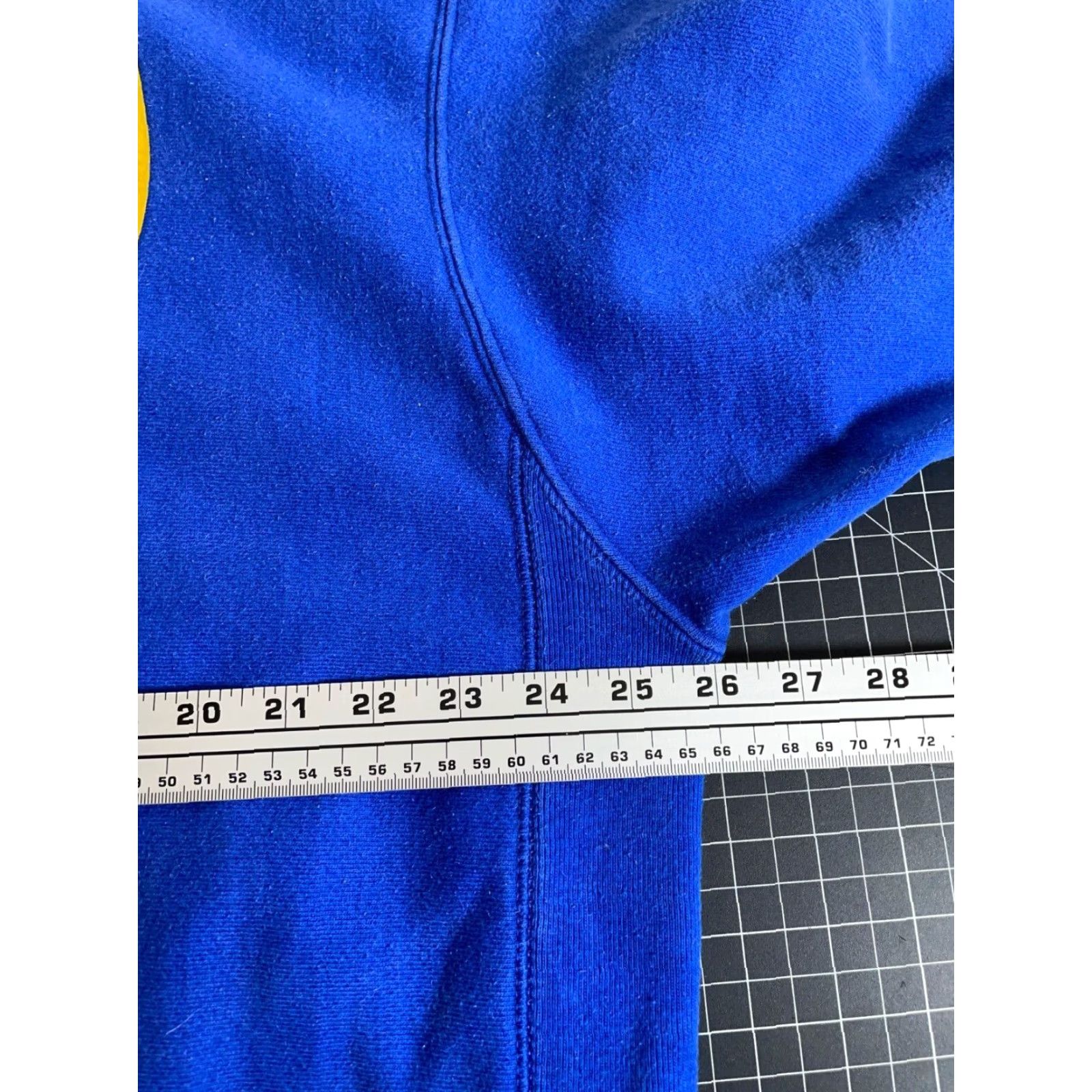 Champion VINTAGE Champion Reverse Weave Sweatshirt Adult XL Blue Gold Graphic 90s Mens Size US XL / EU 56 / 4 - 5 Thumbnail