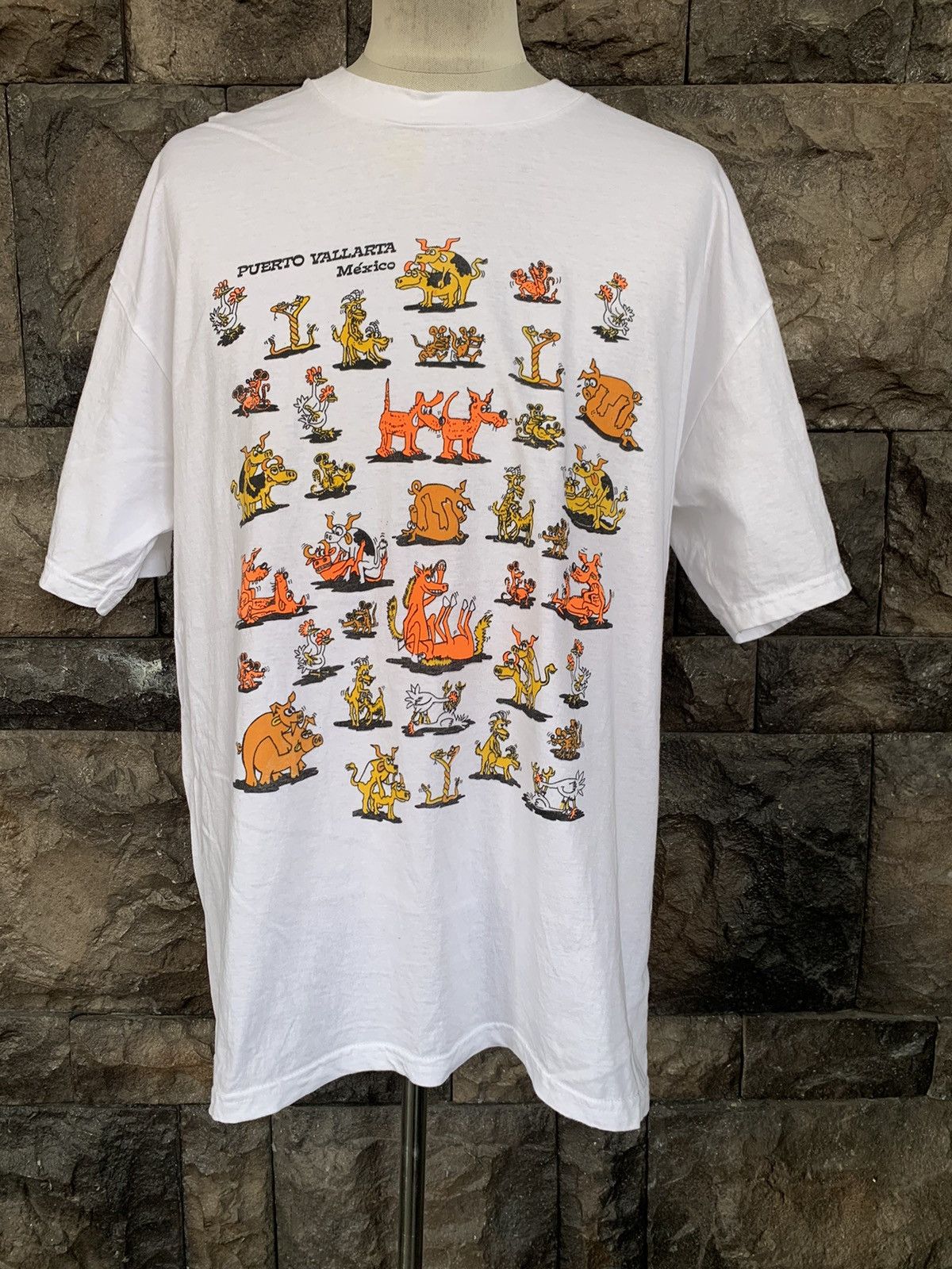 Vintage Vintage 90s Puerto Vallarta Mexico Sex Positions Graphic Tee Size US XL / EU 56 / 4 - 1 Thumbnail