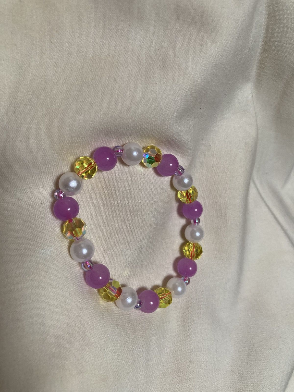 Other Beaded sparkly faux pearl bracelet Size ONE SIZE - 1 Preview