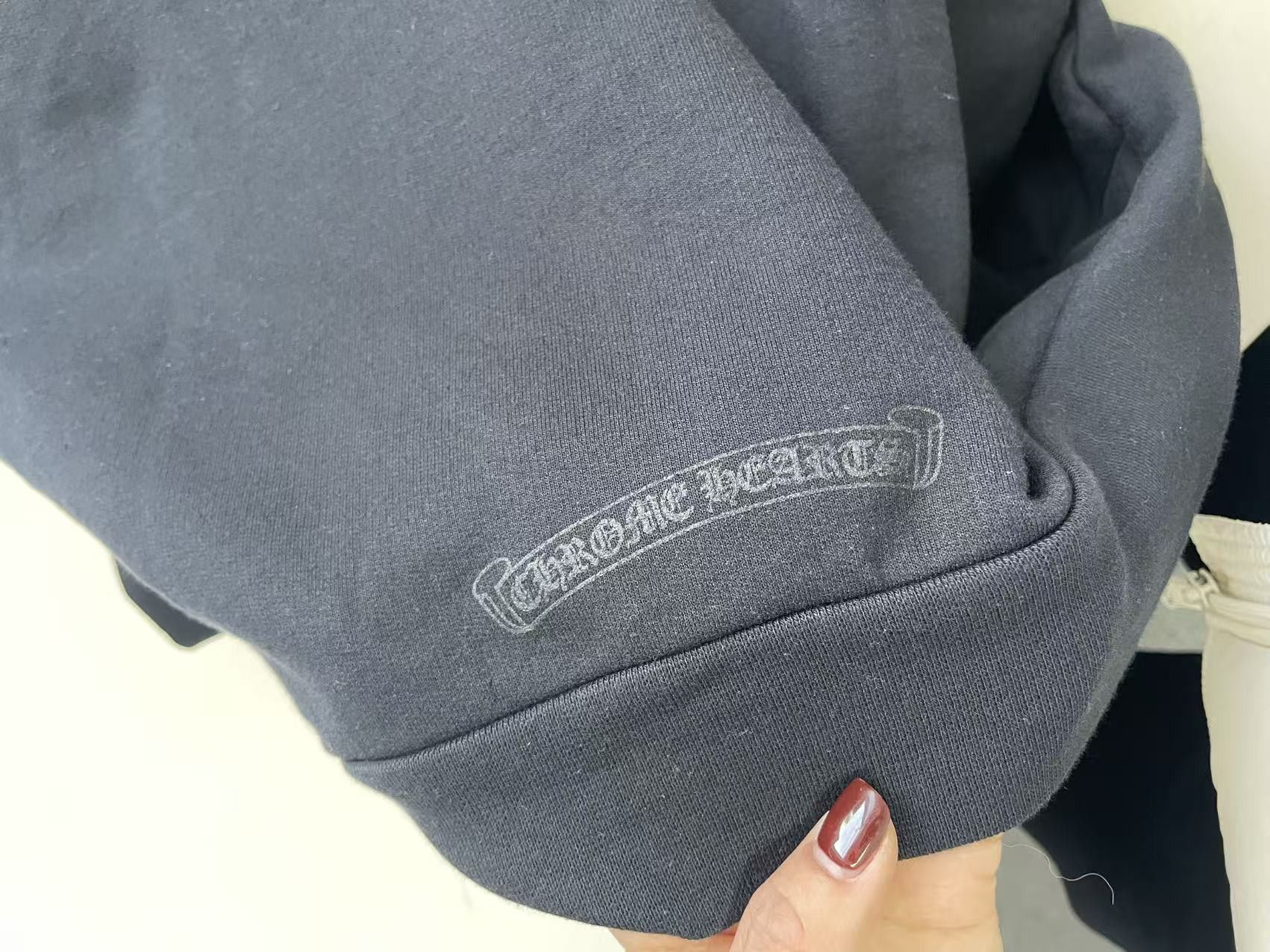 Chrome Hearts Chrome Hearts Miami Exclusive Vertical Logo Pullover Hoodie Size US M / EU 48-50 / 2 - 6 Thumbnail