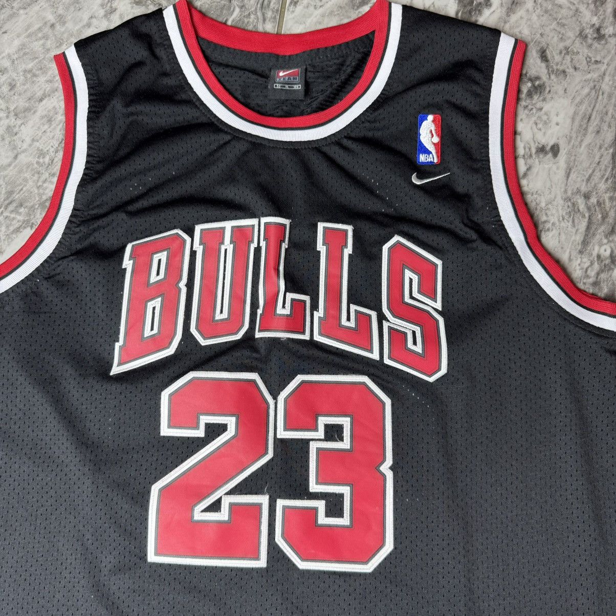 NBA × Nike × Vintage Vintage Nike Chicago Bulls Michael Jordan #23 90s NBA Jersey Size US XL / EU 56 / 4 - 3 Thumbnail
