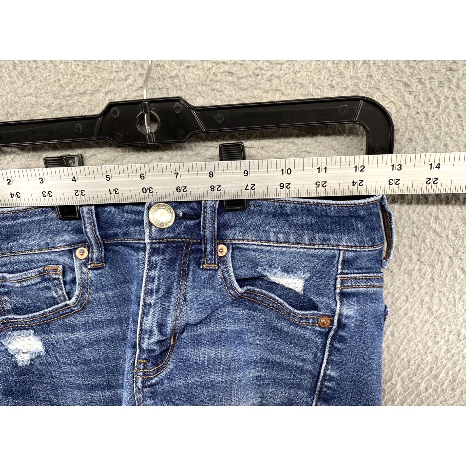 American Eagle Outfitters American Eagle Outfitters Midi Shorts Super Stretch X Blue Denim Size 0 Women’s Casual Distress 5-Pocket Regular Rise Mid Blue Size 25" / US 0 / IT 36 - 6 Thumbnail