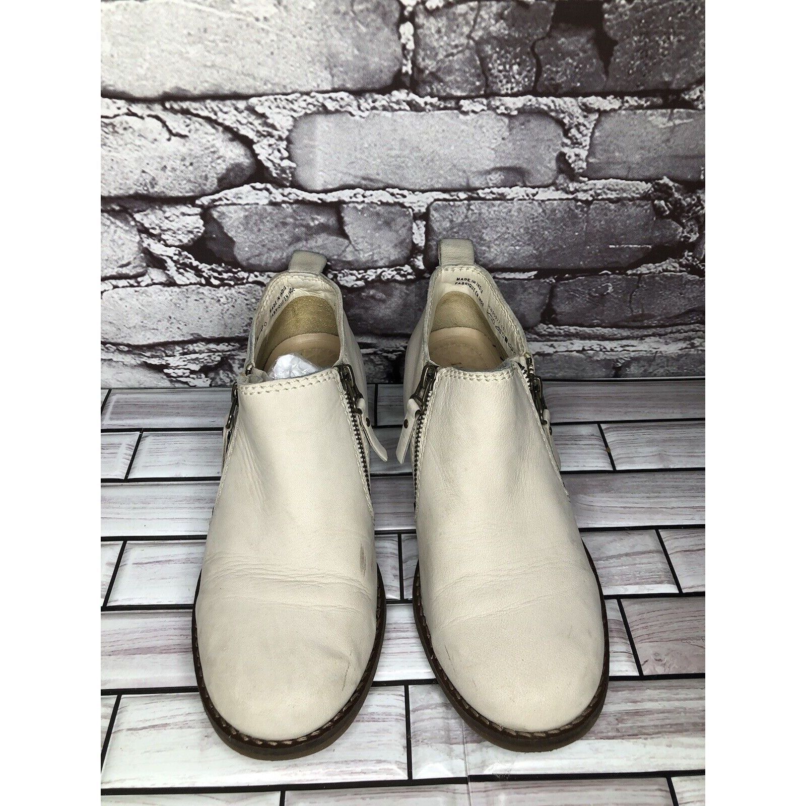 Hush Puppies Hush Puppies Medium Moyen Ivory Suede Leather Zip Heel Booti Size US 8 / IT 38 - 17 Thumbnail