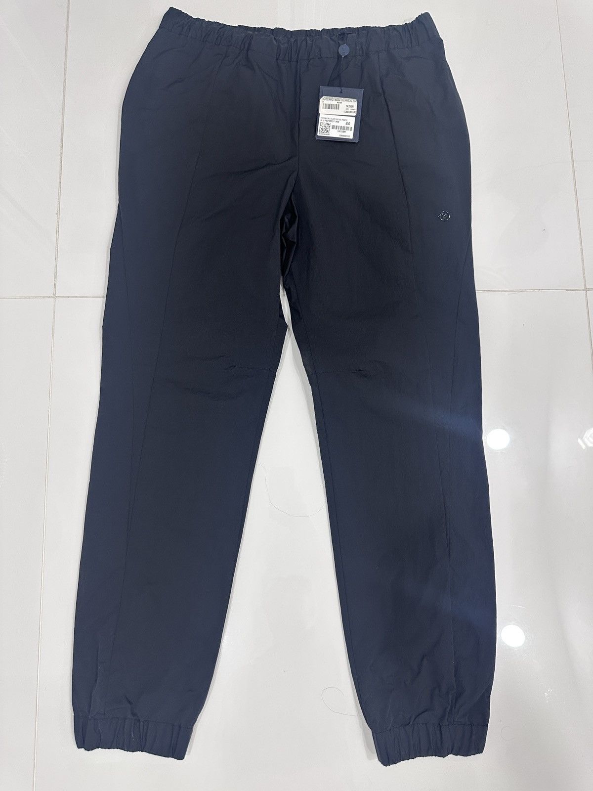 Louis Vuitton Louis Vuitton Technical Elasticated Pants Joggers Black S 44 Size US 44 / EU 60 - 1 Thumbnail