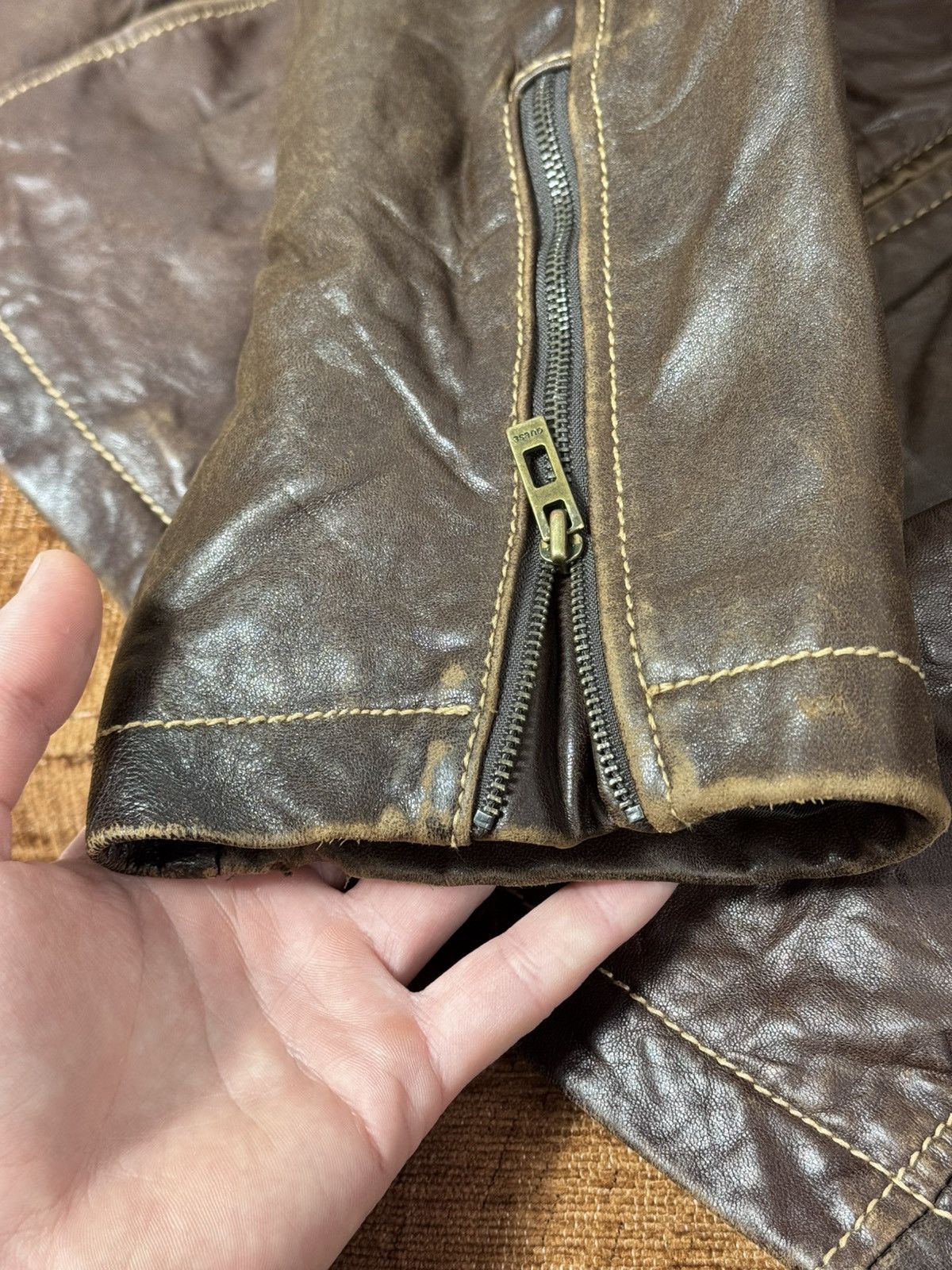 Guess Guess Leather Jacket Classic Style Brown color size XL Size US XL / EU 56 / 4 - 6 Thumbnail