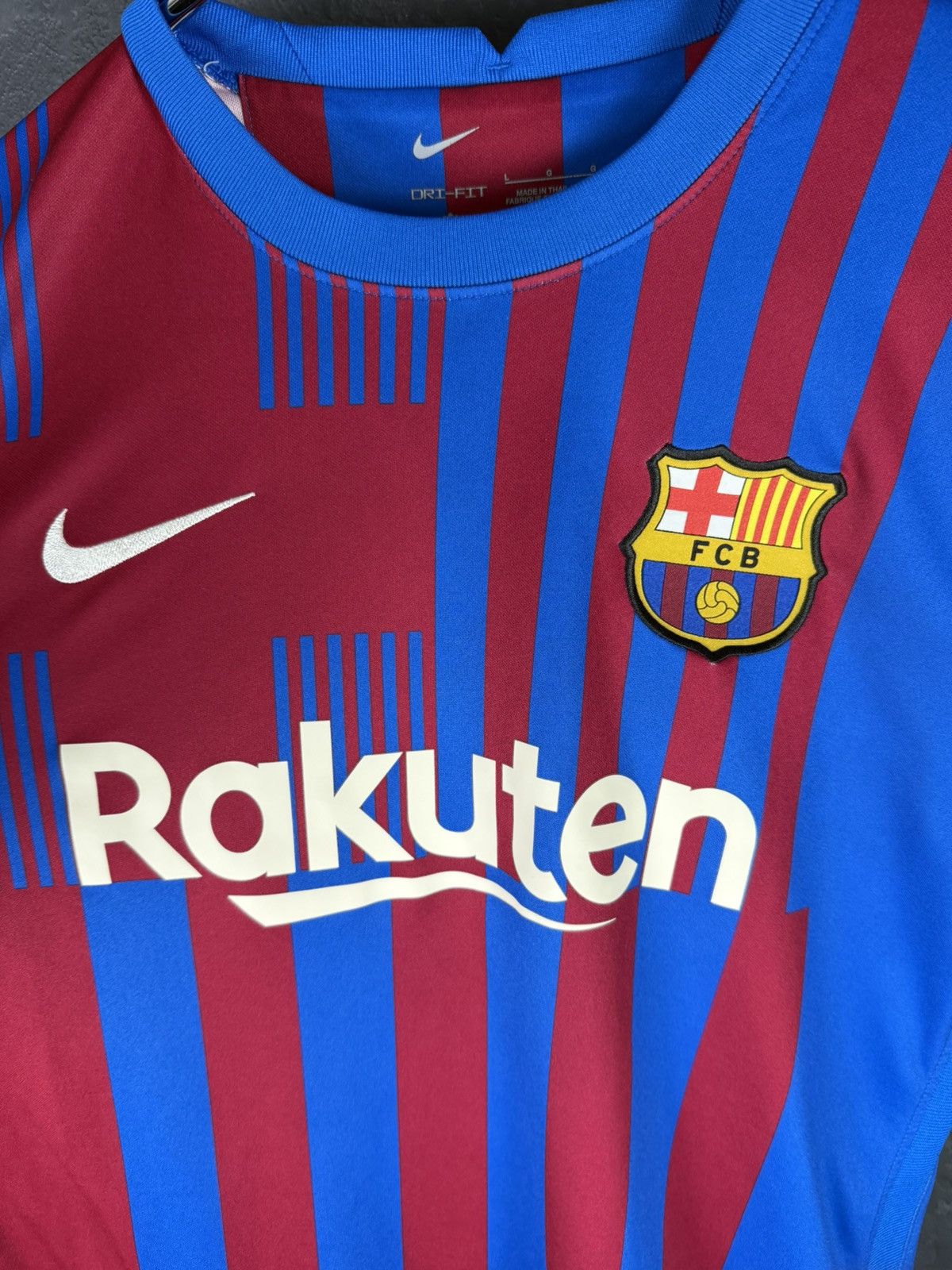 Nike Authentic Barcelona Griezmann 21/22 Home Nike Soccer Jersey Size US L / EU 52-54 / 3 - 6 Thumbnail