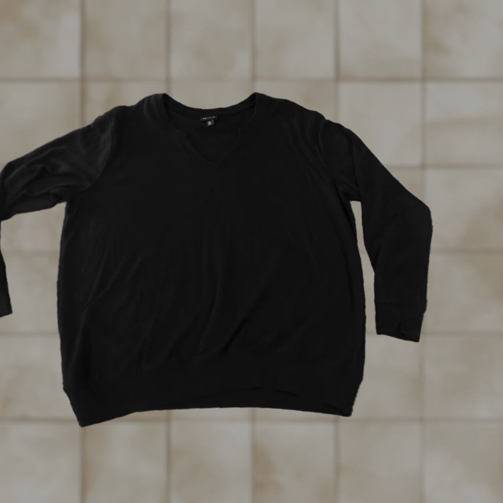 Torrid Torrid Sweater Pullover V-Neck Womens 0X Black Knit Cotton Stretch Raglan Sleeve Button Advanced Cable-Knit Winter Regular Plus Size Adults Womens Size XL / US 12-14 / IT 48-50 - 1 Thumbnail