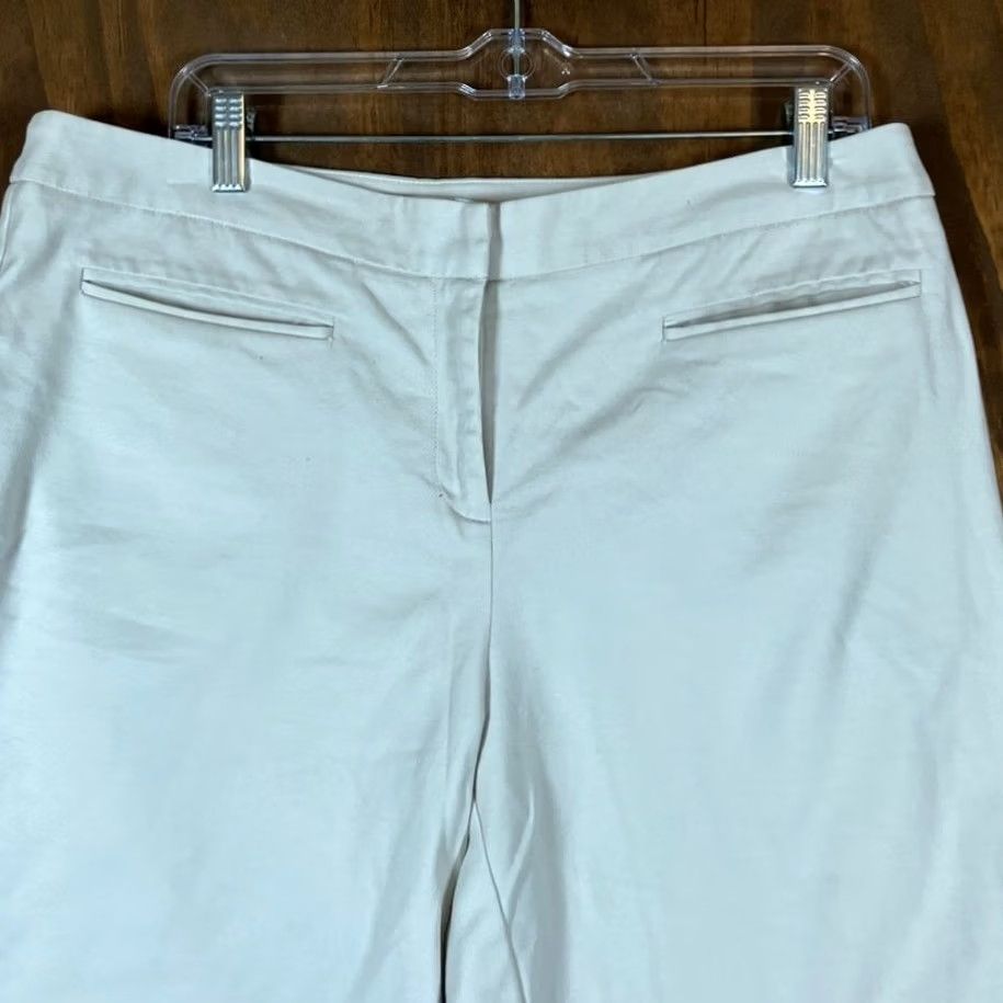 Vintage Chicos Womens Shorts Bermuda Cream High Rise Relaxed Stretch 2 (L) Mens? Size 24" / US 00 / IT 34 - 2 Thumbnail