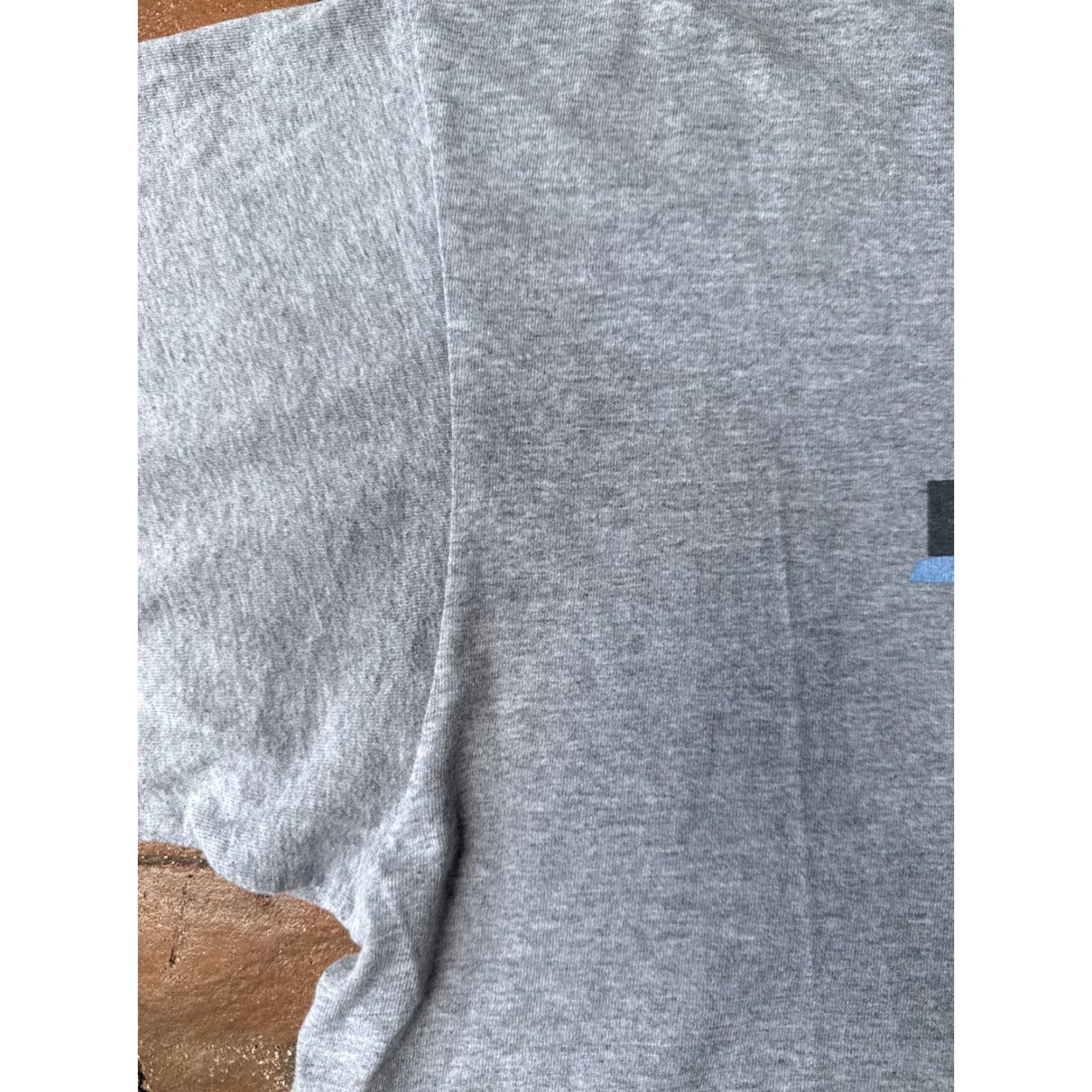 Nike VINTAGE Nike Basketball Beats + Breaks T-Shirt gray Large Mens 90s Sports Short Sleeve Crew Neck Cotton Logo Graphic Print Vintage Y2K Nike Size US L / EU 52-54 / 3 - 4 Thumbnail