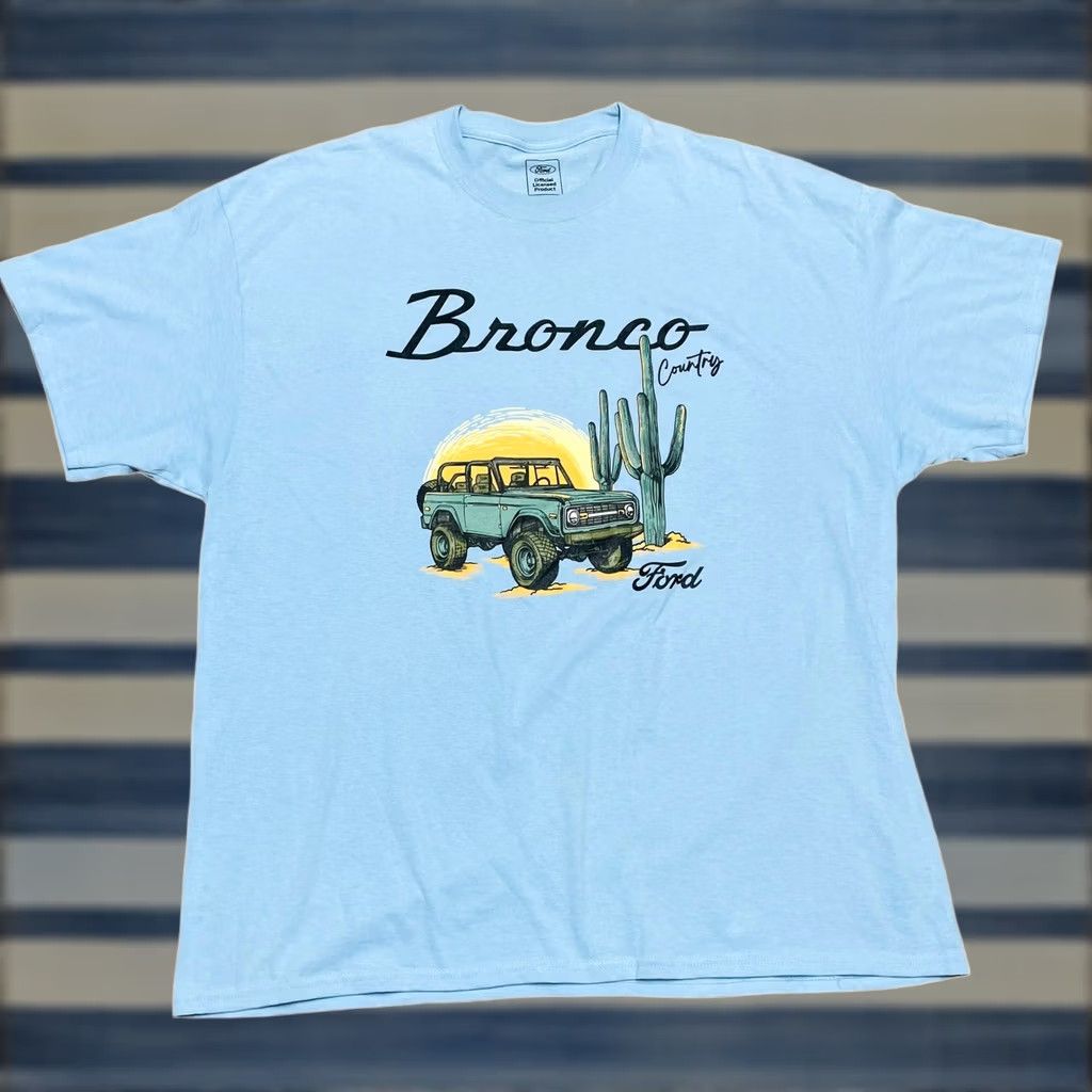 Ford VINTAGE Ford Bronco Country Short Sleeve Graphic Tee Shirt Mens 2XL Blue Cotton T-Shirt Cars Transportation Cowboys Size US XXL / EU 58 / 5 - 1 Thumbnail