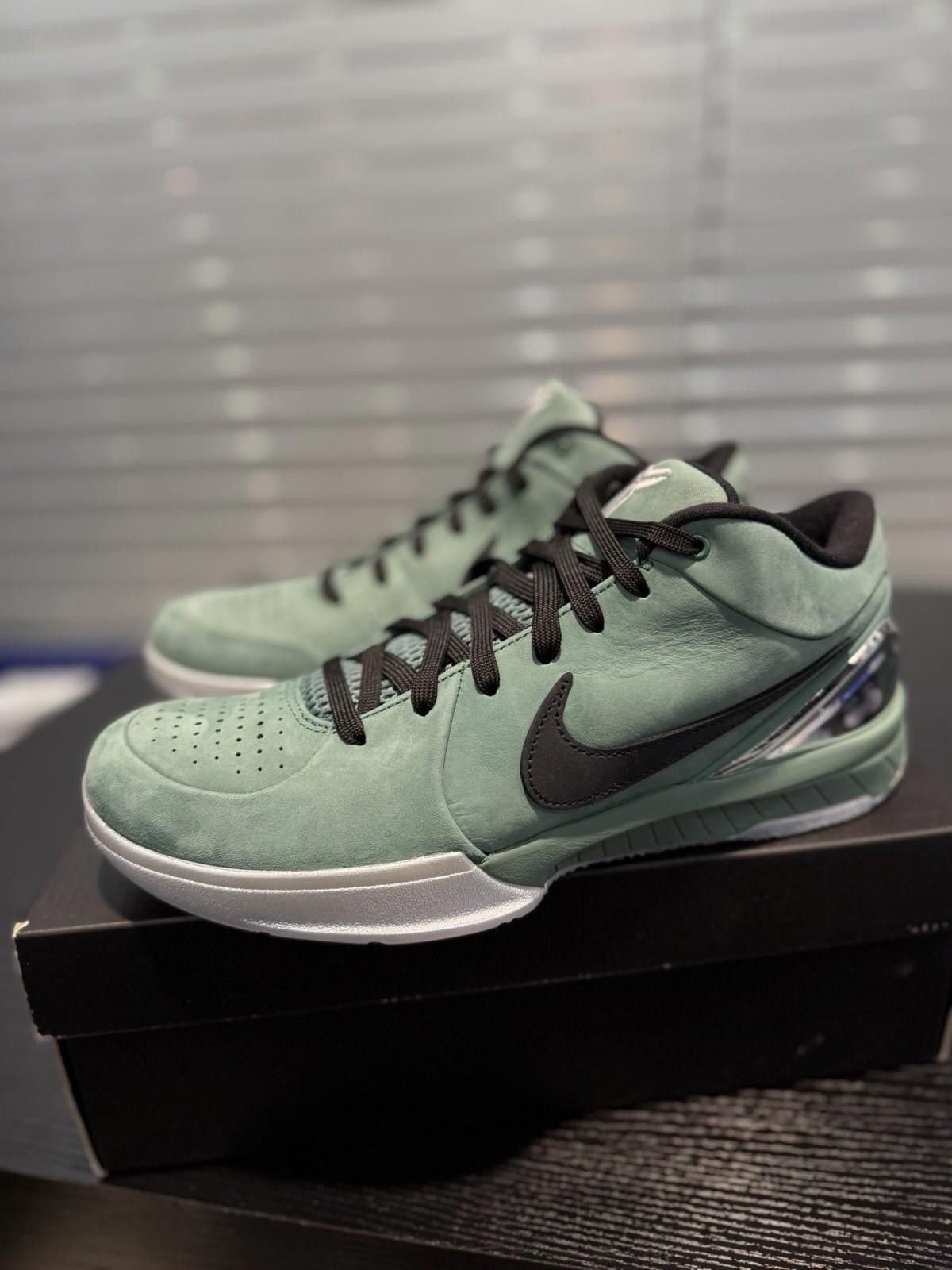 Han Kjobenhavn Men’s 10.5 - Kobe 4 Protro ‘Girl Dad’ (FQ3545-300) New Size US 10.5 / EU 43-44 - 7 Thumbnail