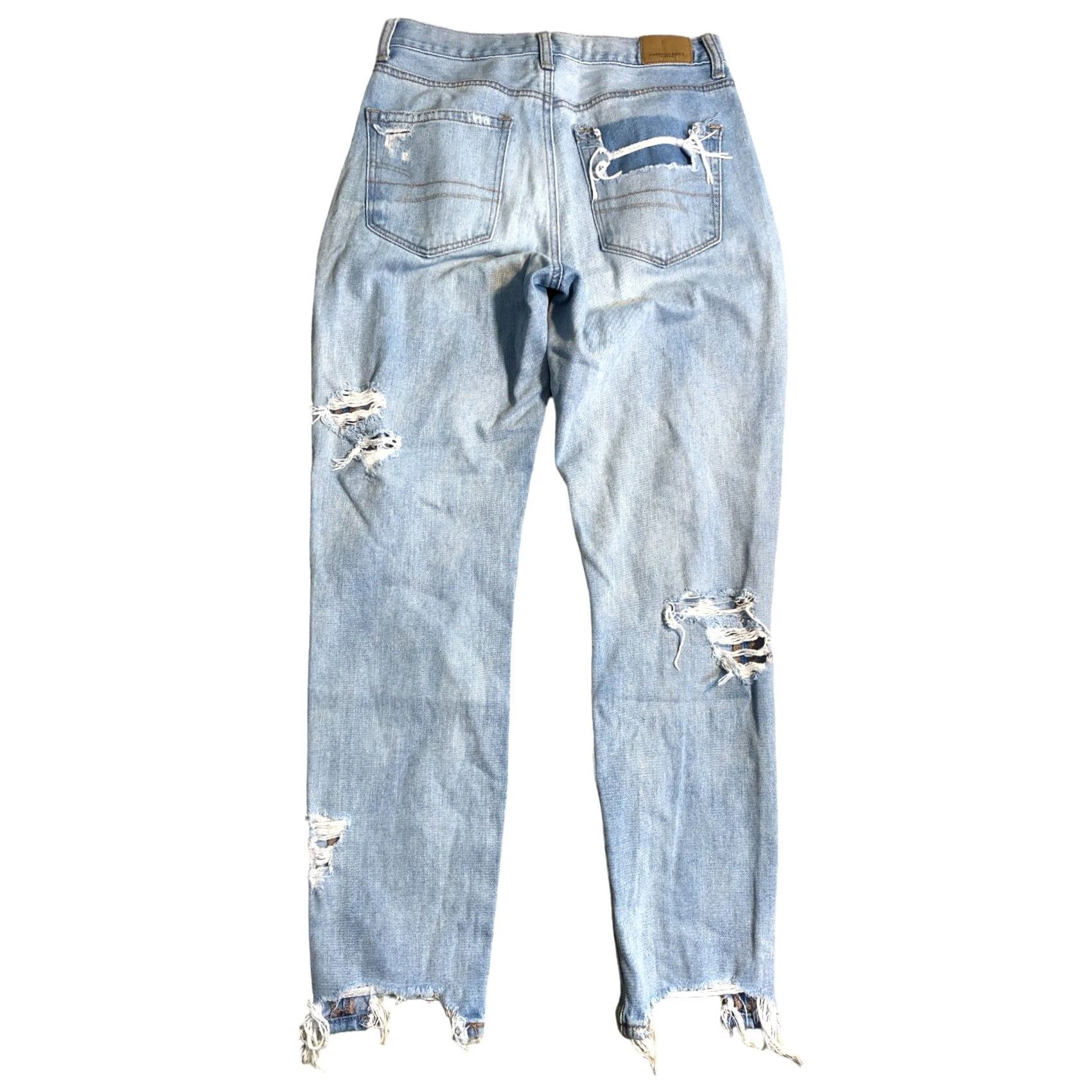 American Eagle Outfitters American Eagle Outfitters Mom Jeans Shirt? No, Jeans. 2 Regular Blue Distressed 90s Grunge 27 Inseam Womens Size 26" / US 2 / IT 38 - 2 Thumbnail