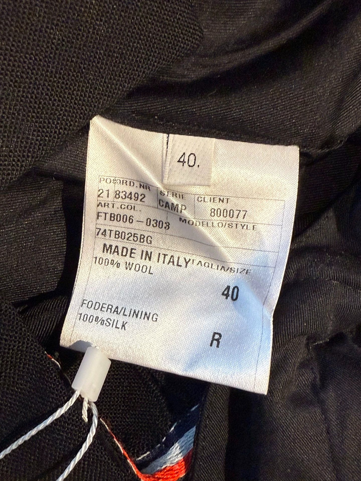 Thom Browne Thom Browne Women's Slim Fit Trousers Black Piping W40 Size 27" / US 4 / IT 40 - 4 Thumbnail