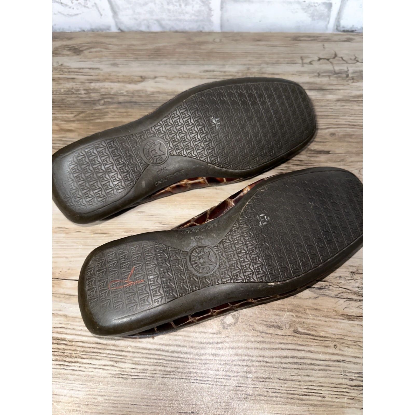 Mephisto Mephisto Slip-On Mules Croc Leather Embossed Mohogany Brown Womens 7.5 Portugal Flat Shoes Size US 8 / IT 38 - 6 Thumbnail