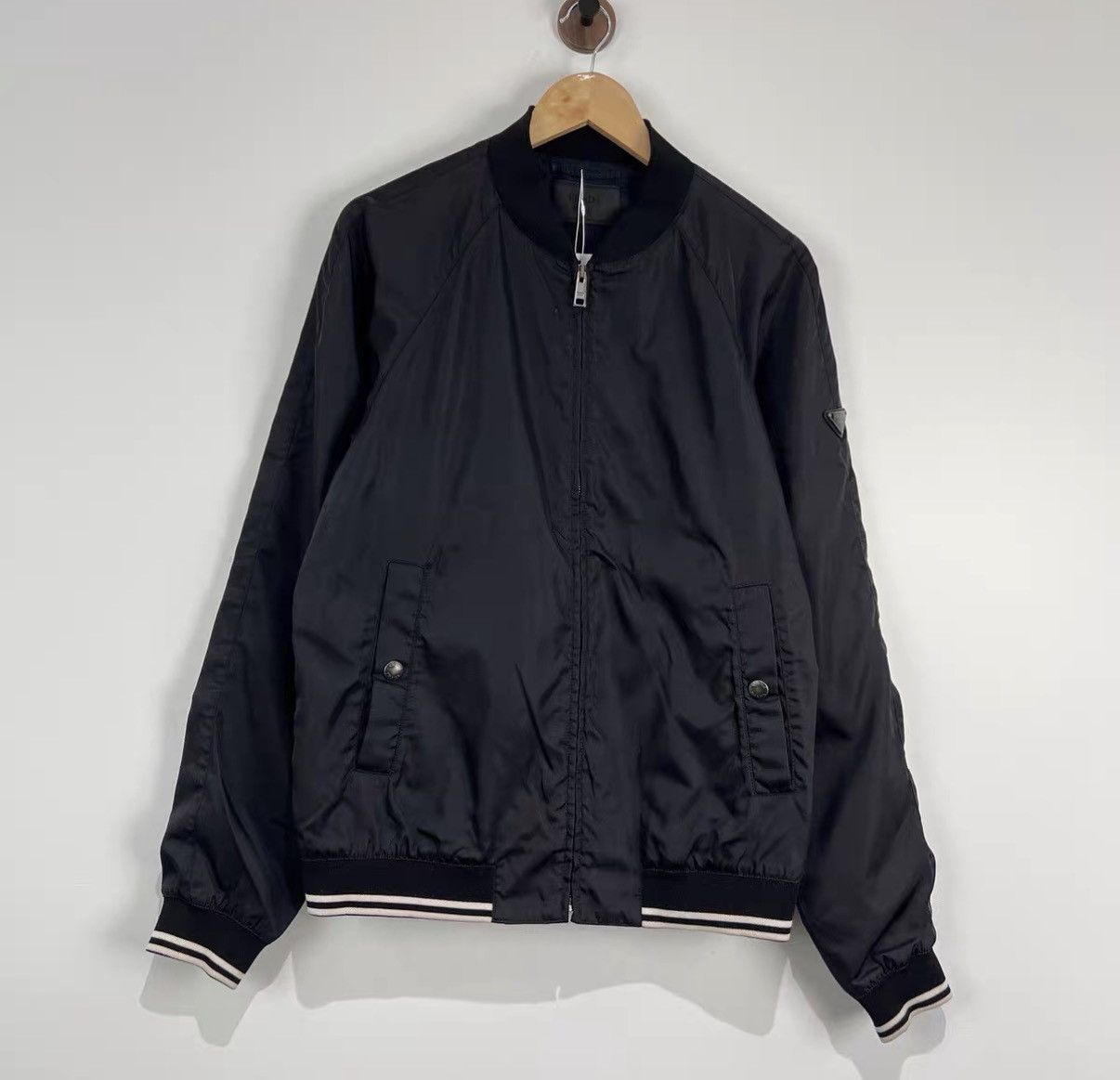 Prada Prada Metal Triangle Logo Baseball Jacket J42 Size US M / EU 48-50 / 2 - 1 Thumbnail