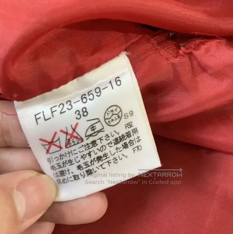 Burberry Burberry Red Wool Plaid Mini Skirt. Size 28" / US 6 / IT 42 - 7 Thumbnail