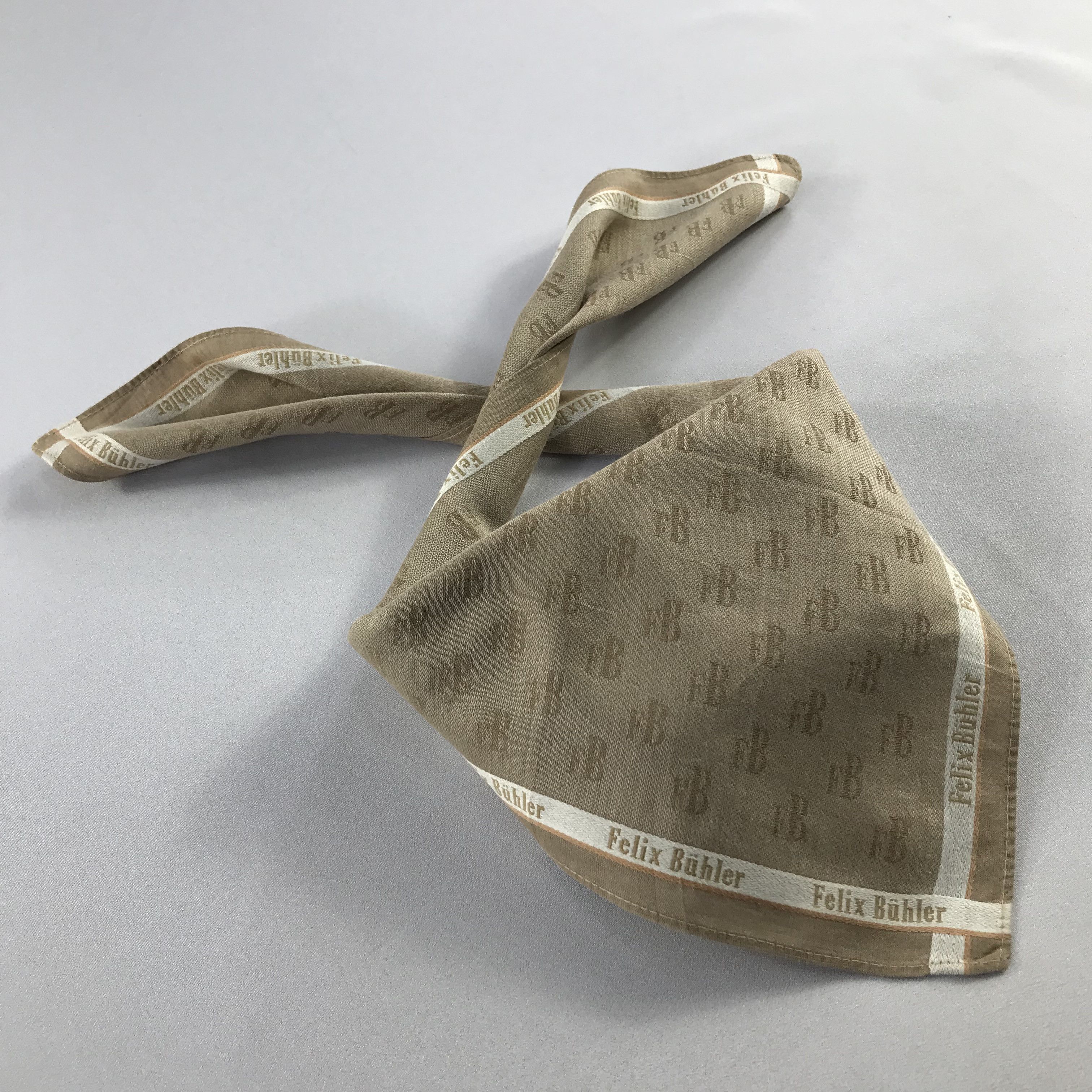 Vintage Felix Buhler Handkerchief / Bandana / Neckerchief C696 Size ONE SIZE - 2 Thumbnail