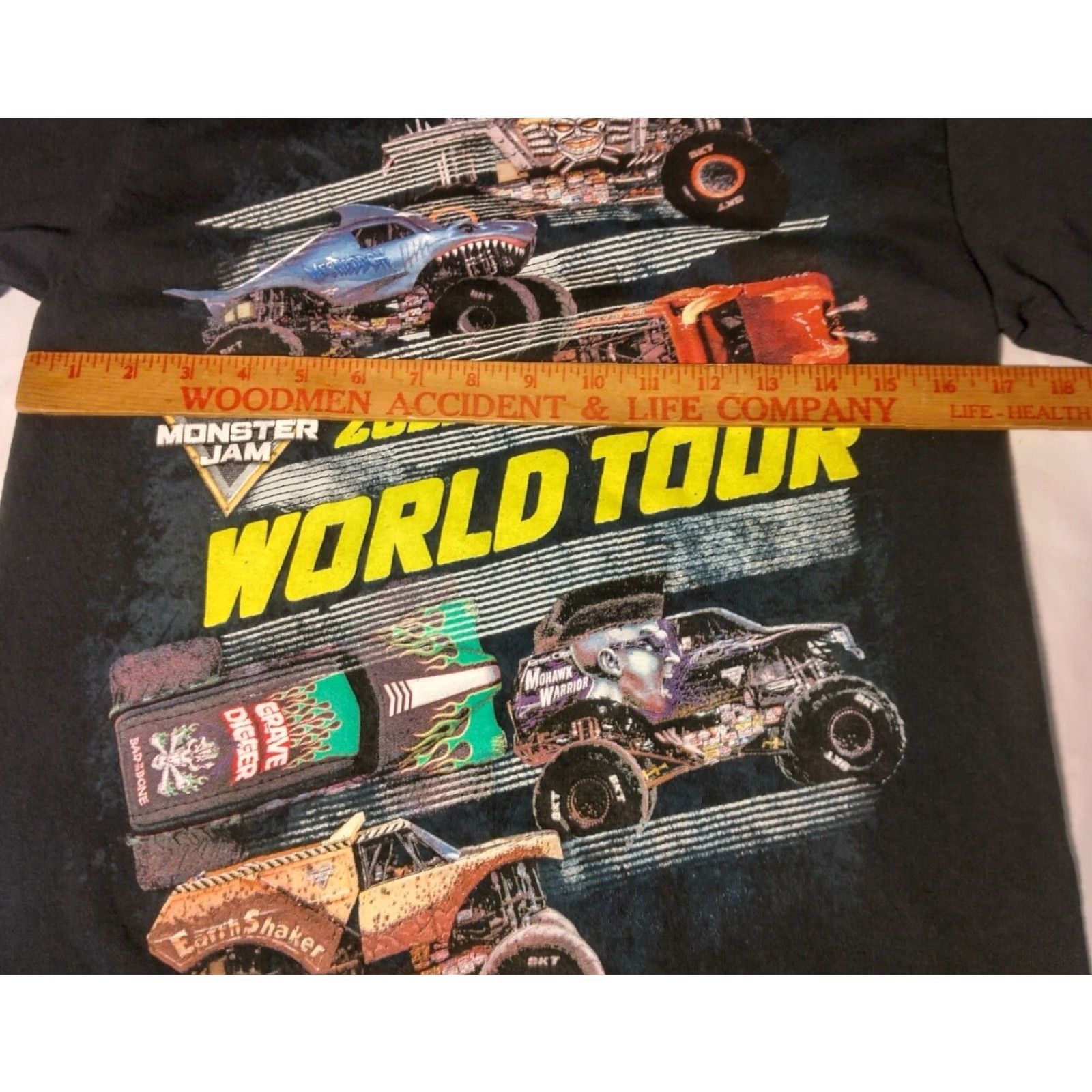 Gildan Monster Jam 2022 World Tour Shirt Small Black Grave Digger Max O Trucks Graphic T-Shirt Men Size US S / EU 44-46 / 1 - 4 Thumbnail