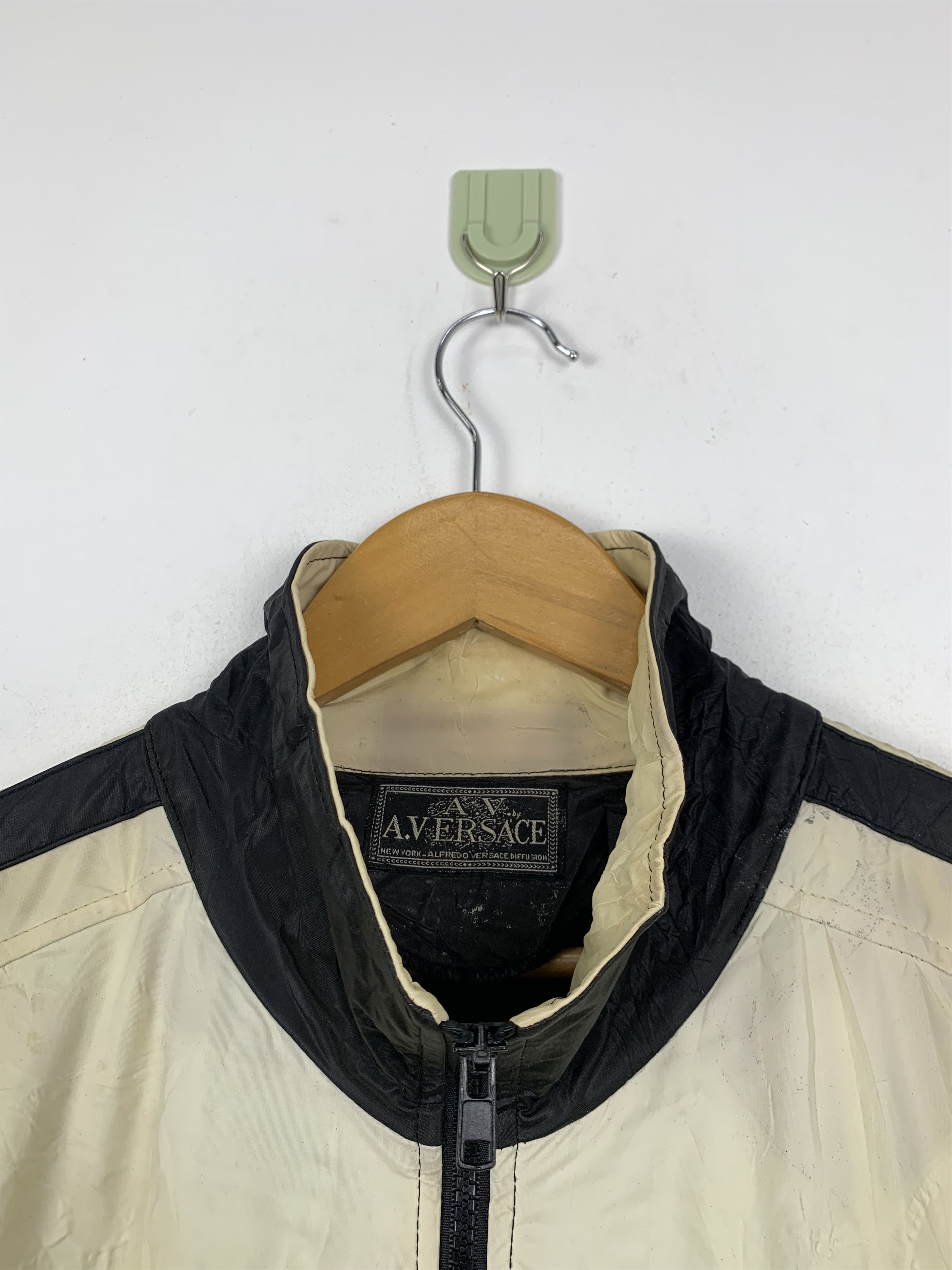Versace Vintage A. Versace Embroidered Windbreaker Jacket J1348 Size US L / EU 52-54 / 3 - 10 Thumbnail