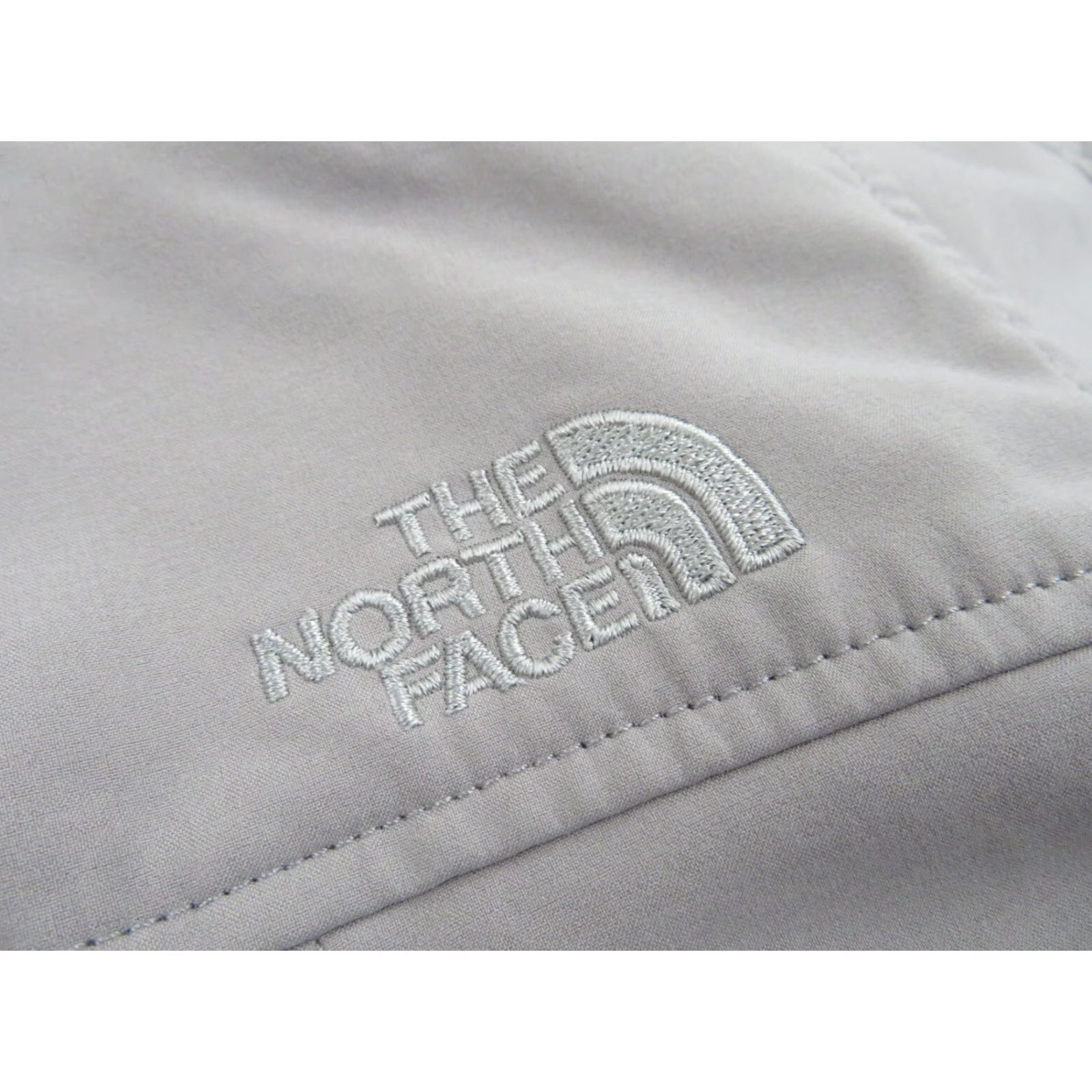 The North Face The North Face Jacket Womens Large Soft Shell Gray Full Zip Windbreaker Size L / US 10 / IT 46 - 4 Thumbnail