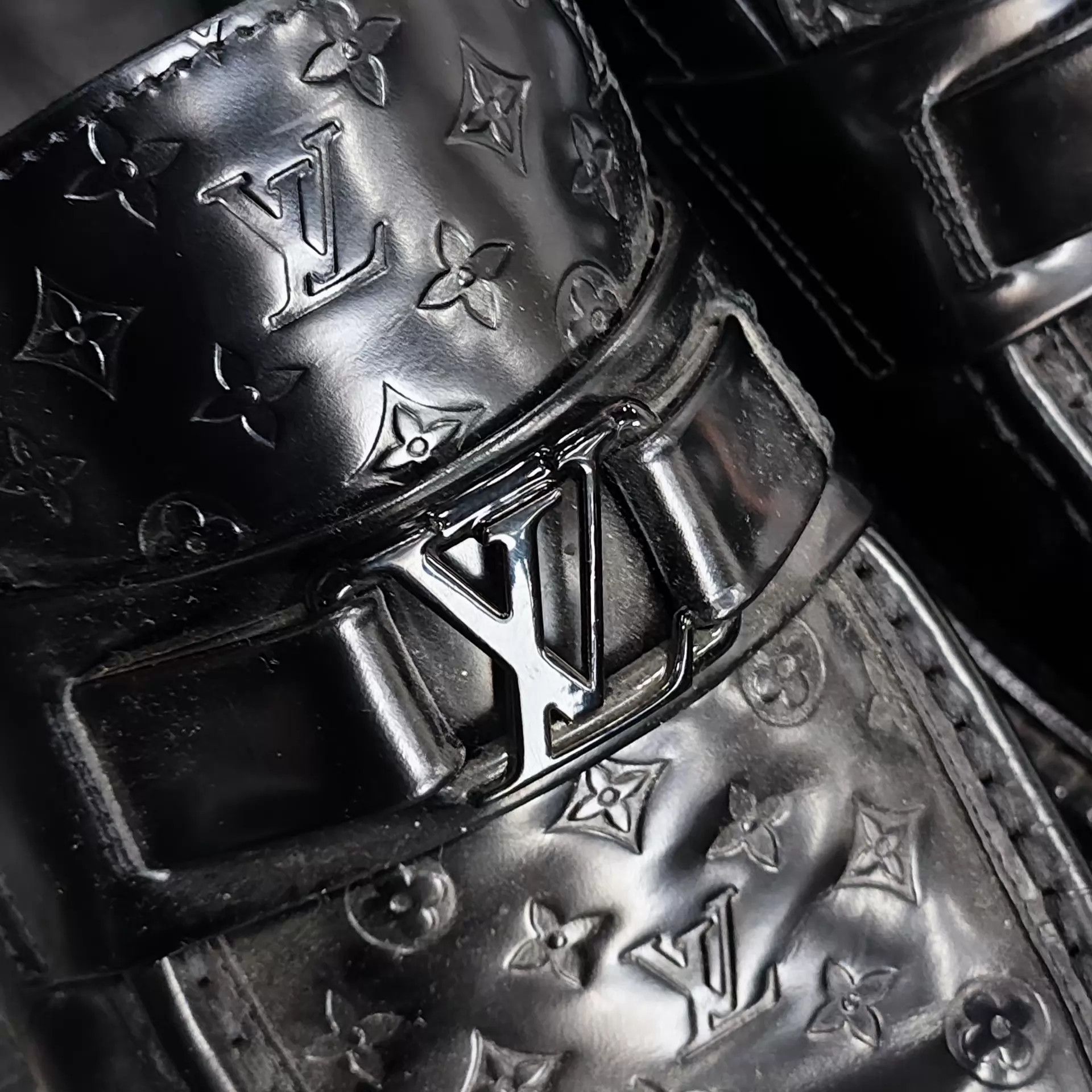 Louis Vuitton LV All-Over Print Leather Shoes US 7.5 Black Size US 7.5 / EU 40-41 - 7 Thumbnail