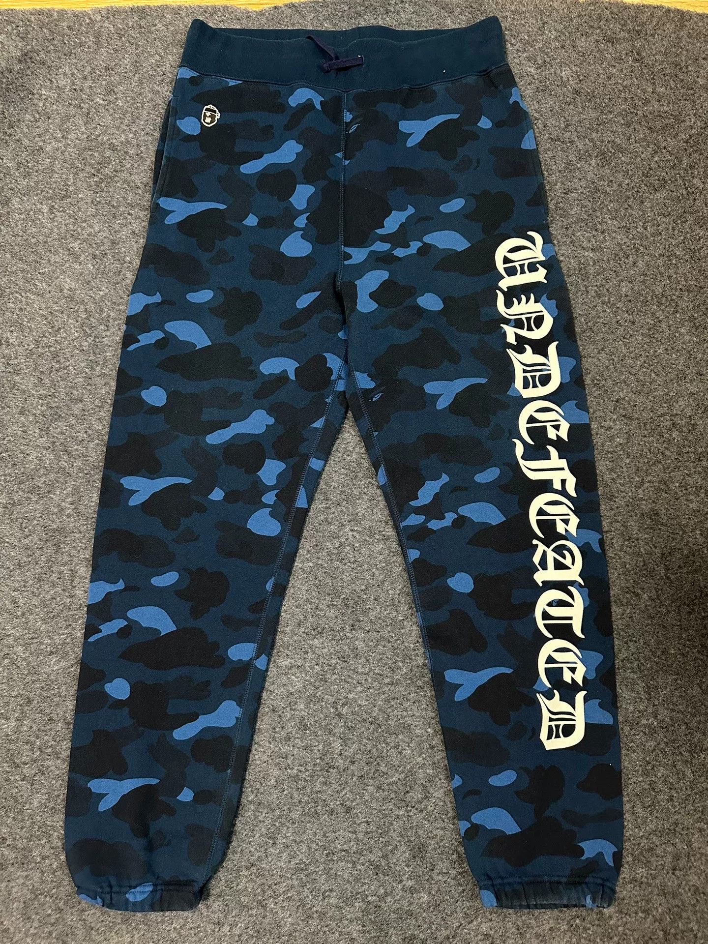 Bape Bape Und Multi Glow Collab Designer Size US 34 / EU 50 - 1 Thumbnail