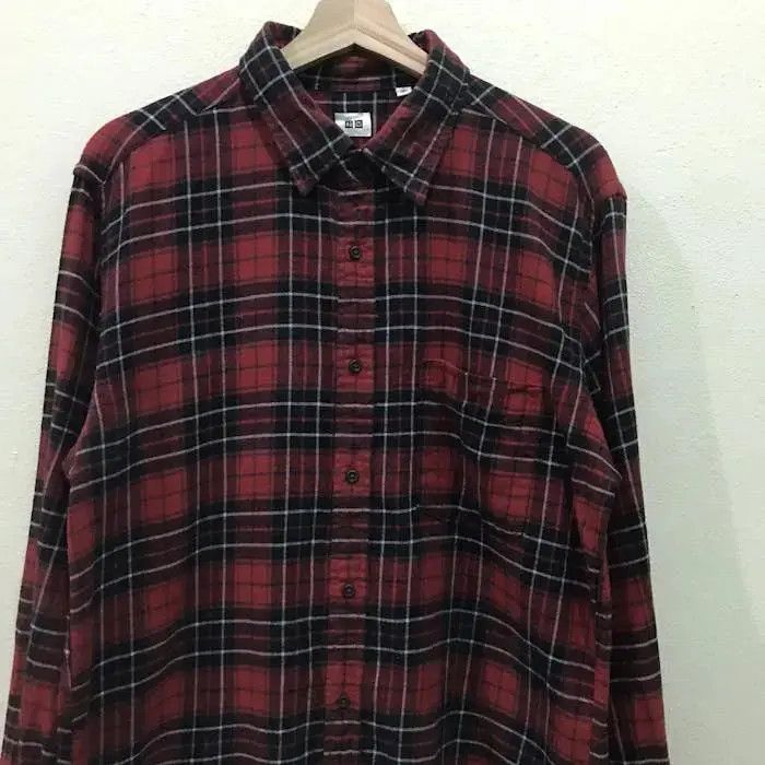 Uniqlo Japanese Brand Uniqlo Plaid Tartan Flannel Shirt Size US L / EU 52-54 / 3 - 3 Thumbnail