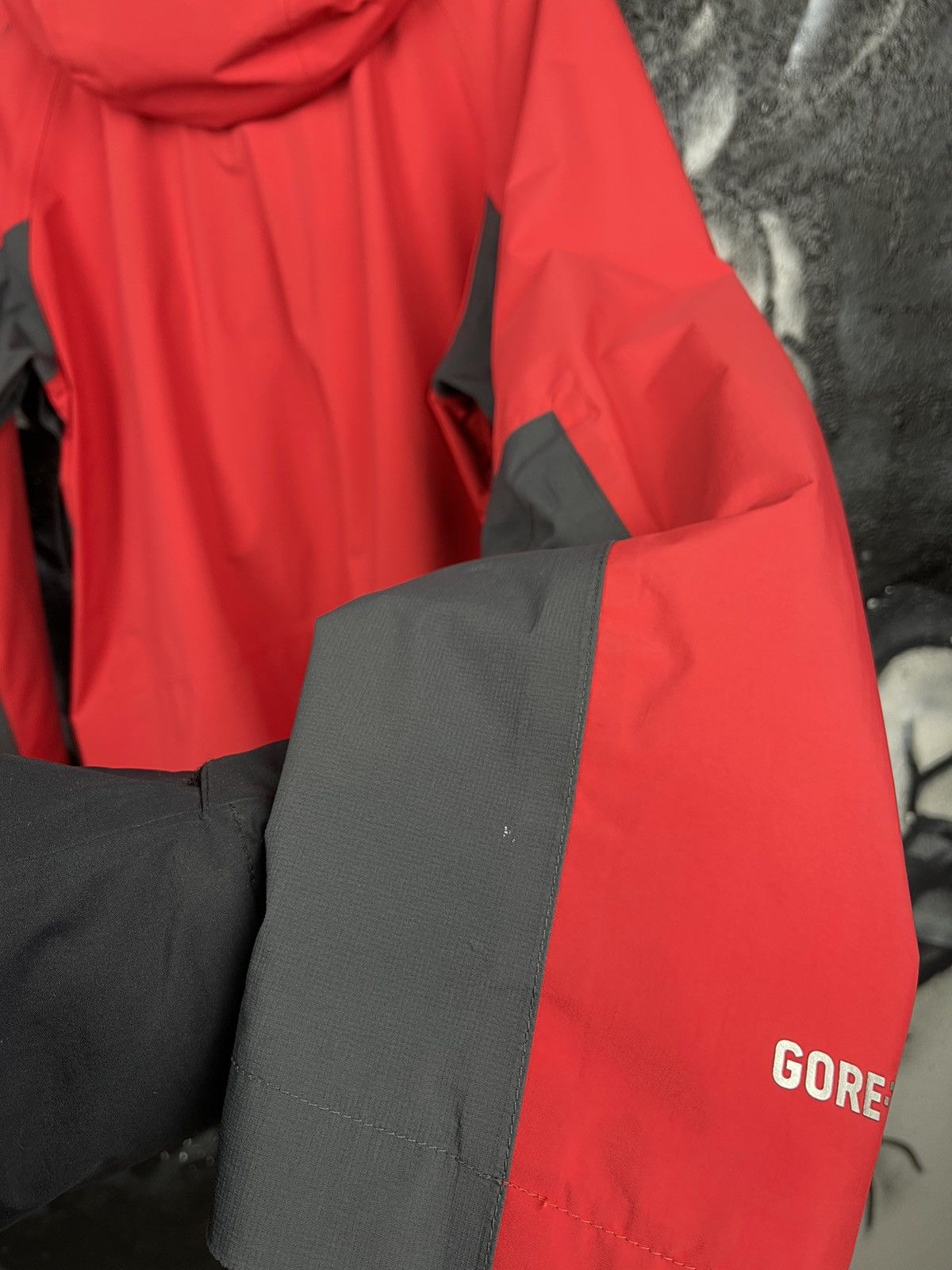 Berghaus Berghaus Gore-Tex Outdoor Red Full Zip Jacket Men’s Size L Size US L / EU 52-54 / 3 - 16 Thumbnail