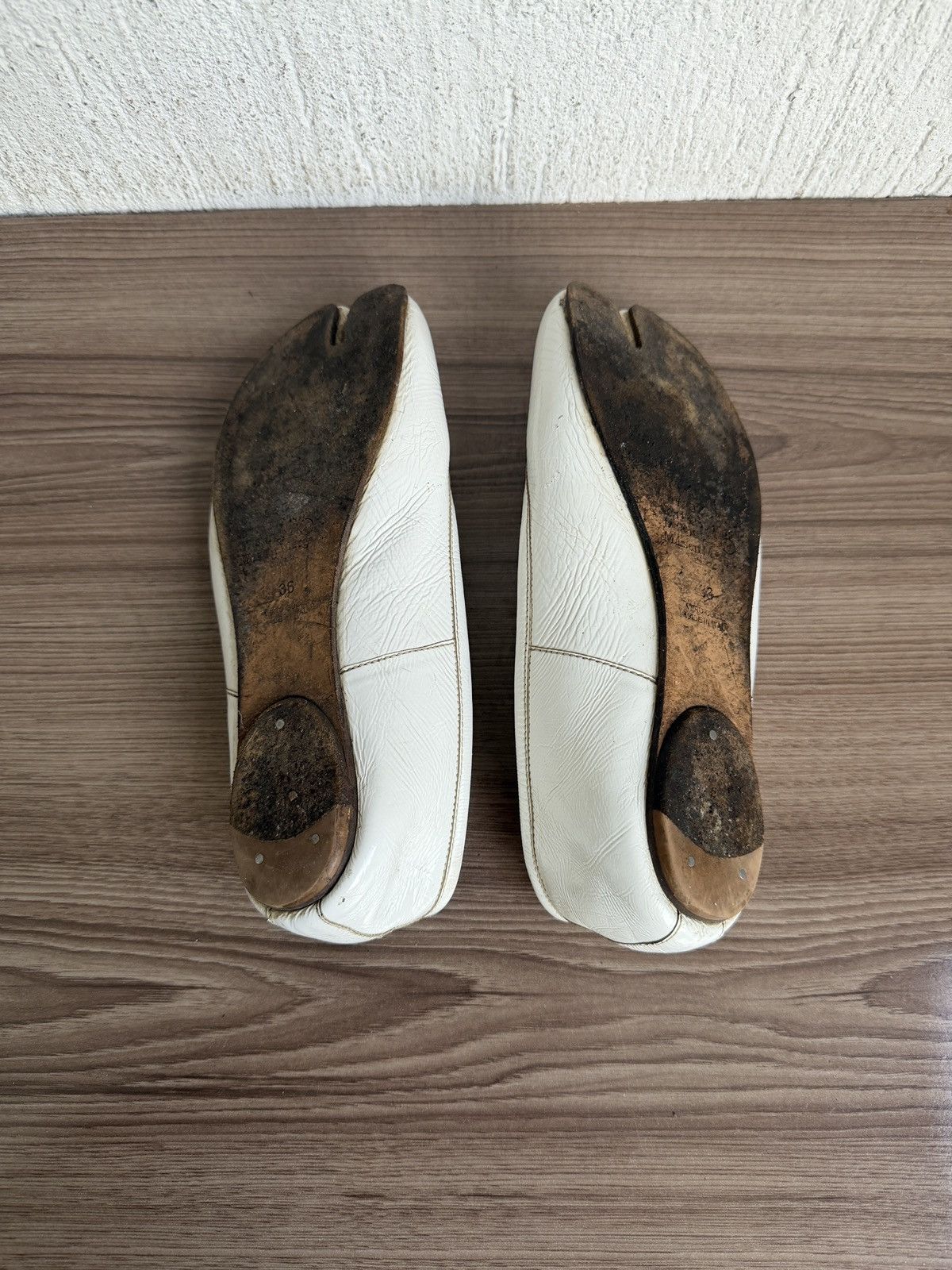 Maison Margiela Tabi ballet patent leather flats Size US 6 / IT 36 - 11 Thumbnail