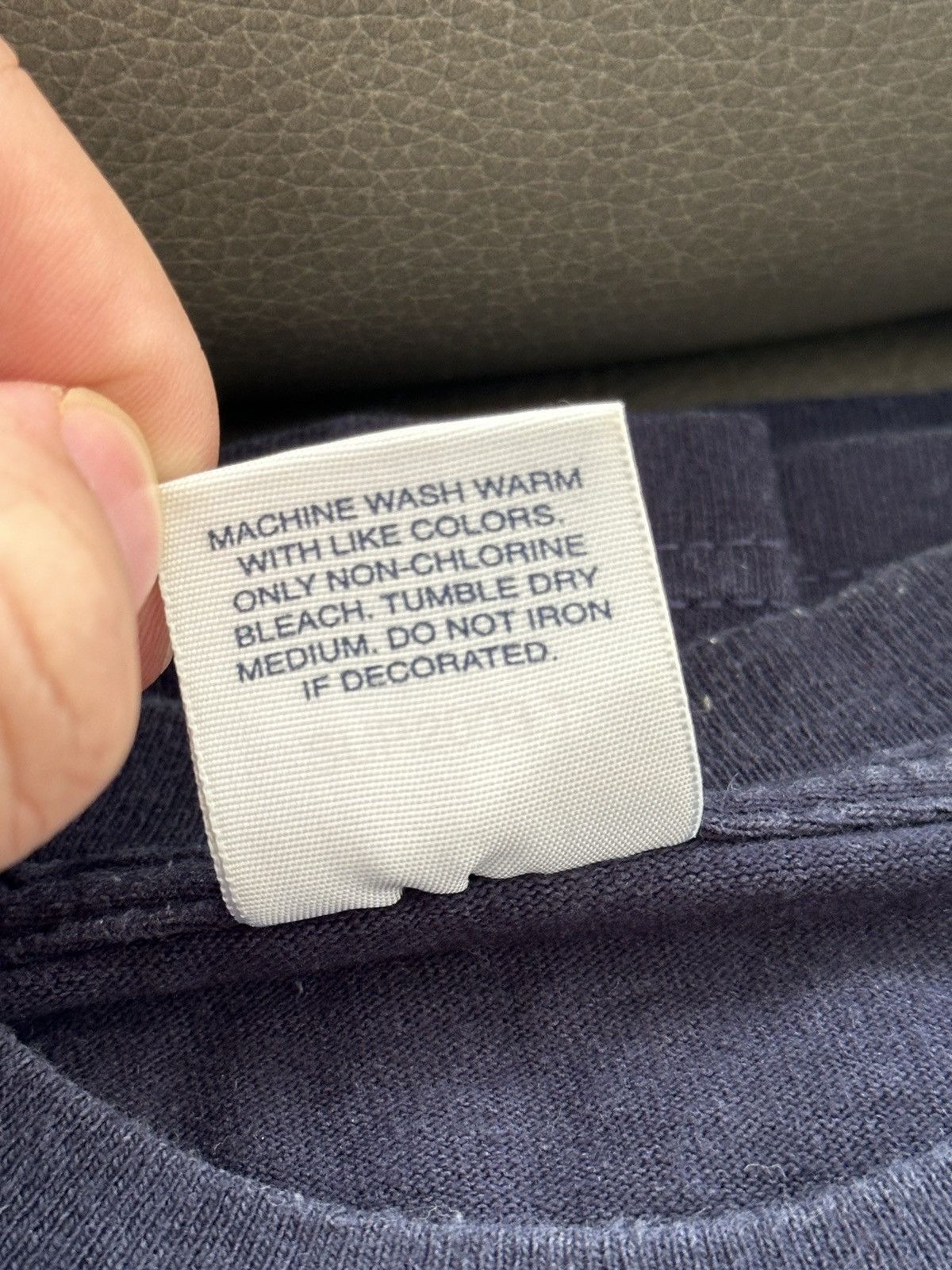 Supreme Supreme Don’t Bite The Hand that Feeds You Tee 2003 Size US L / EU 52-54 / 3 - 4 Thumbnail