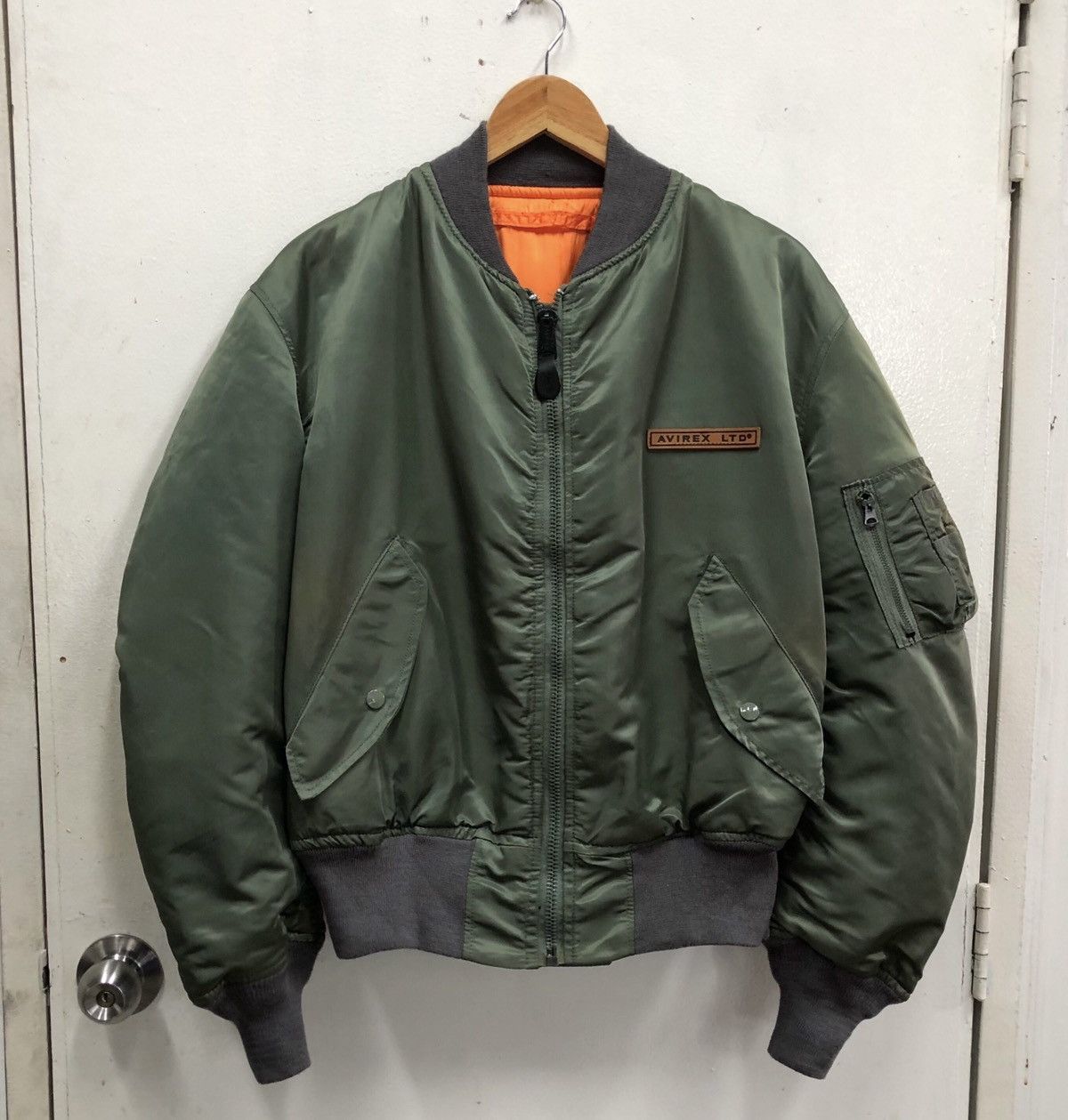 Avirex Vintage AVIREX USA 🇺🇸Sun Faded Intermediate Ma1 Bomber Jacket Size US L / EU 52-54 / 3 - 7 Thumbnail