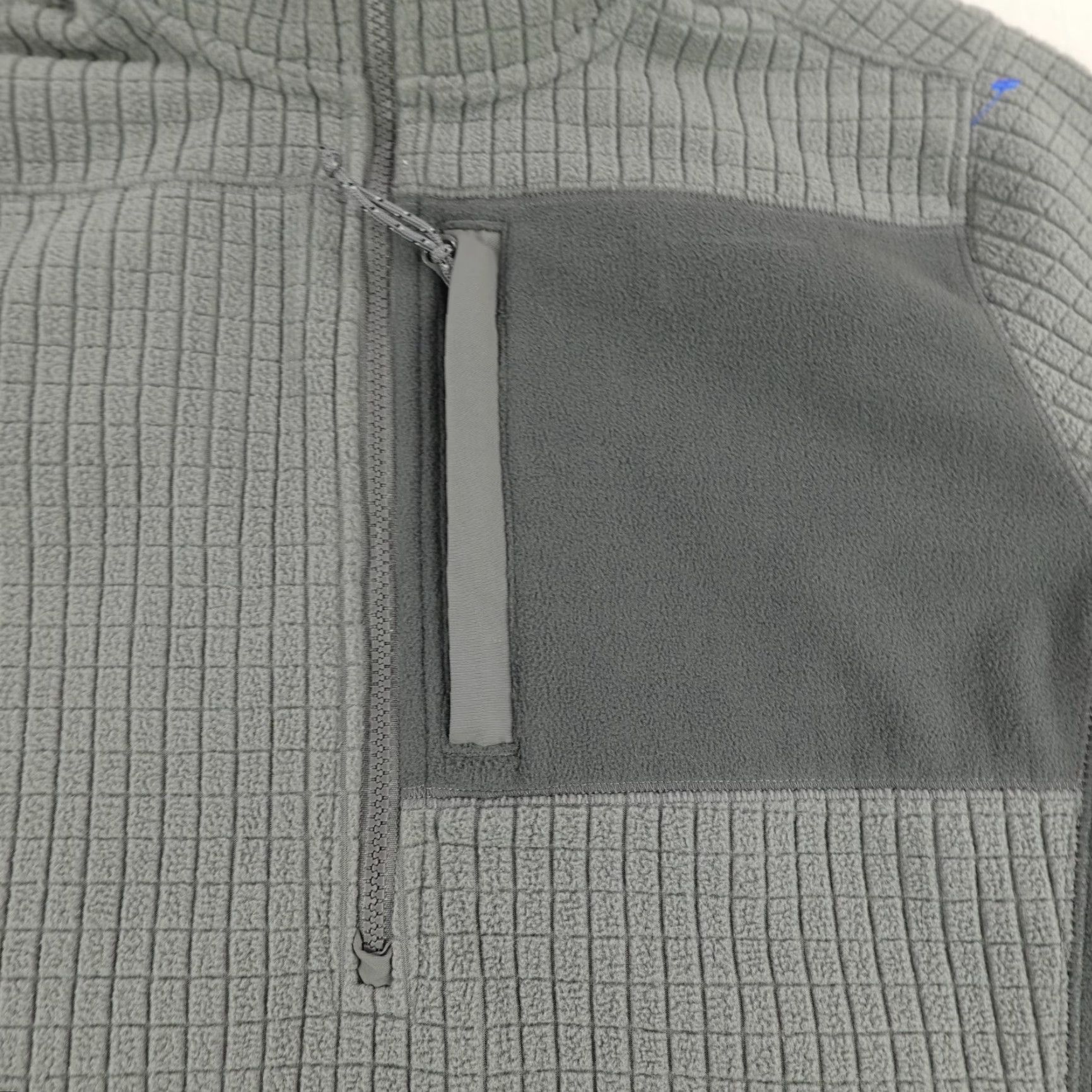 Vintage L.L. Bean Jacket Mens Small Gray Grid Fleece 1/Z Zip Pullover Sweater Mock Neck Size US S / EU 44-46 / 1 - 3 Thumbnail