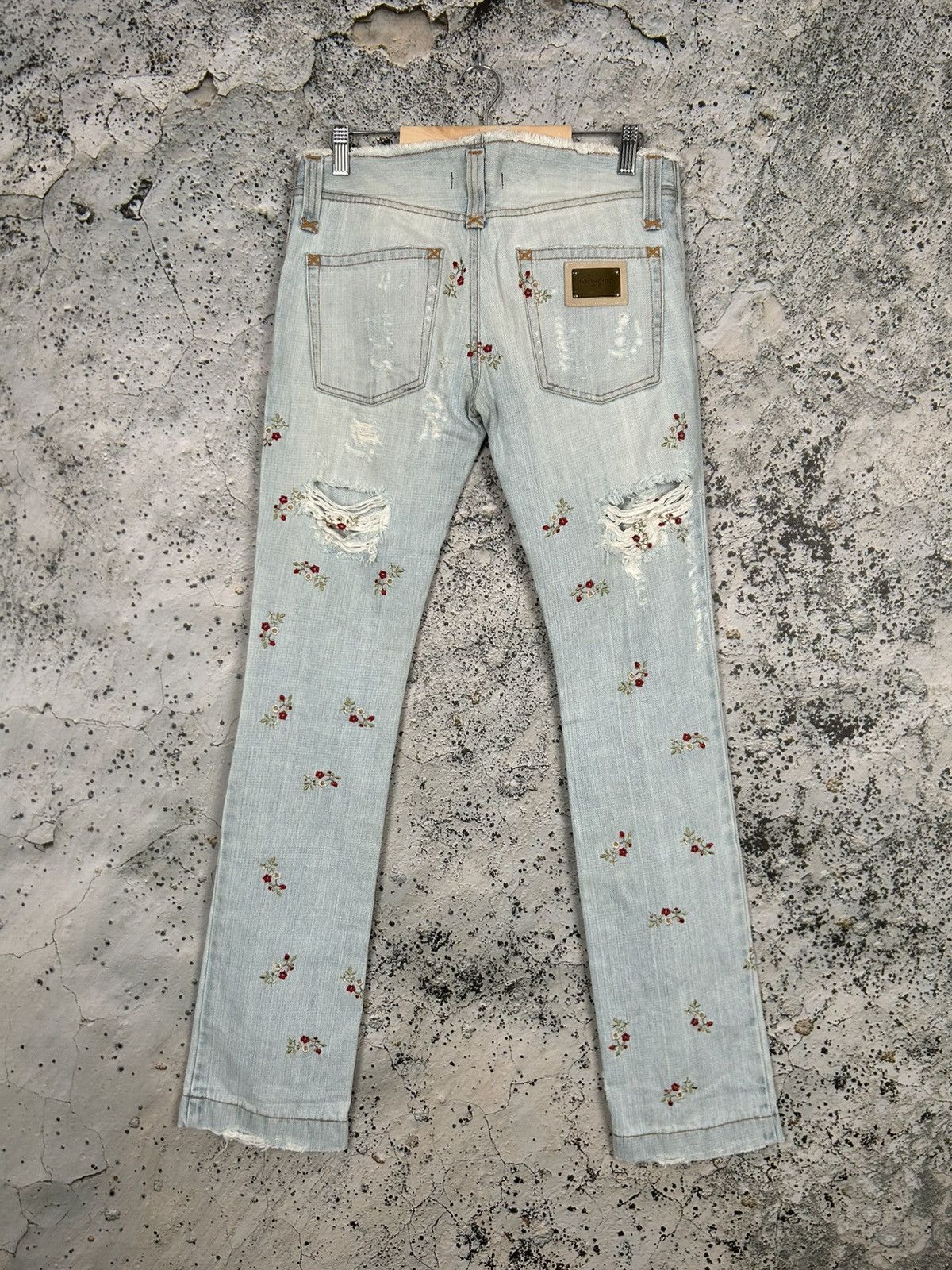 Designer Vintage Dolce & Gabbana Distressed Flowers Denim Avant Garde Size 30" / US 8 / IT 44 - 2 Thumbnail