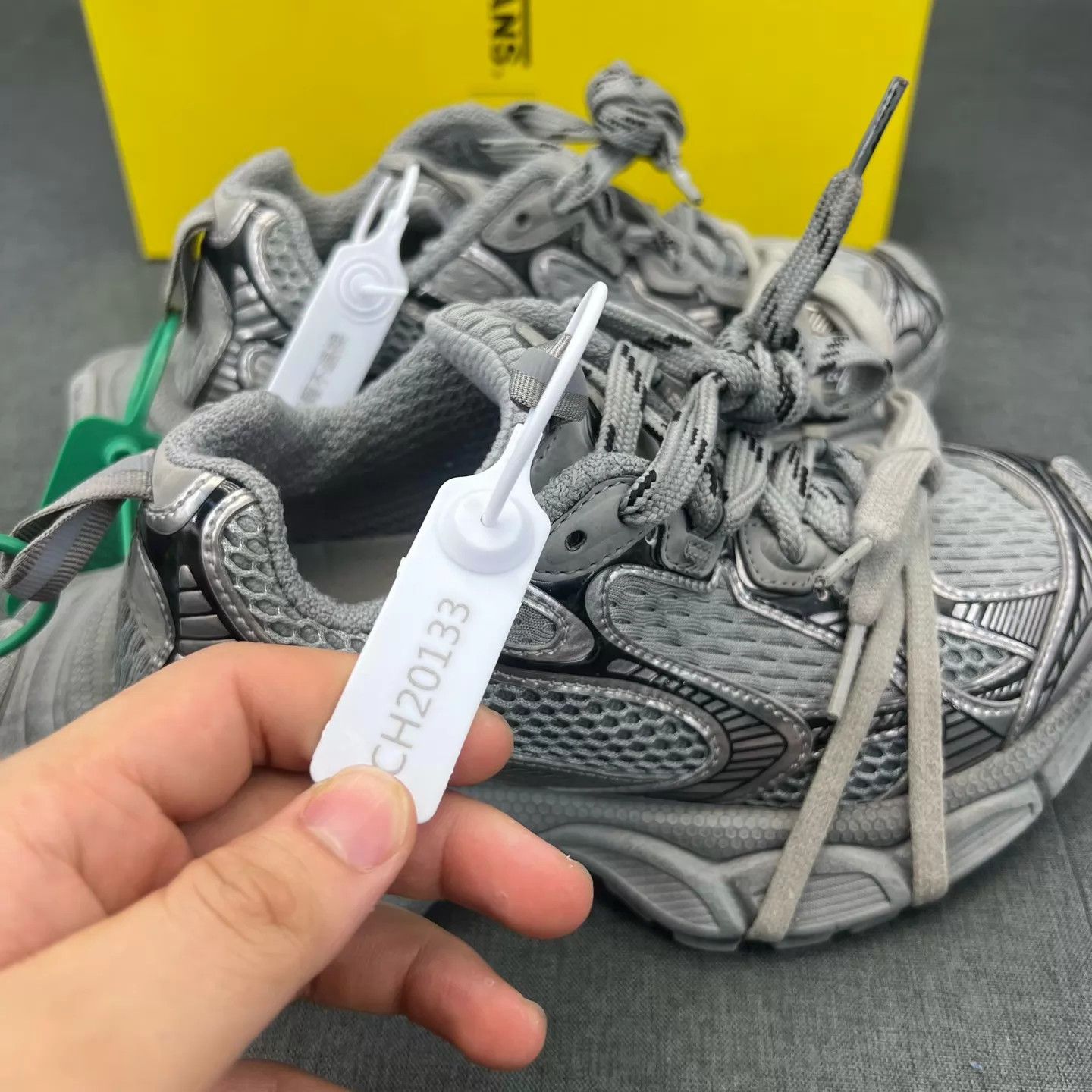 Balenciaga Balenciaga 3xl Silver Gray 35 Worn 2x Like New Size US 4.5 / IT 34.5 - 9 Thumbnail