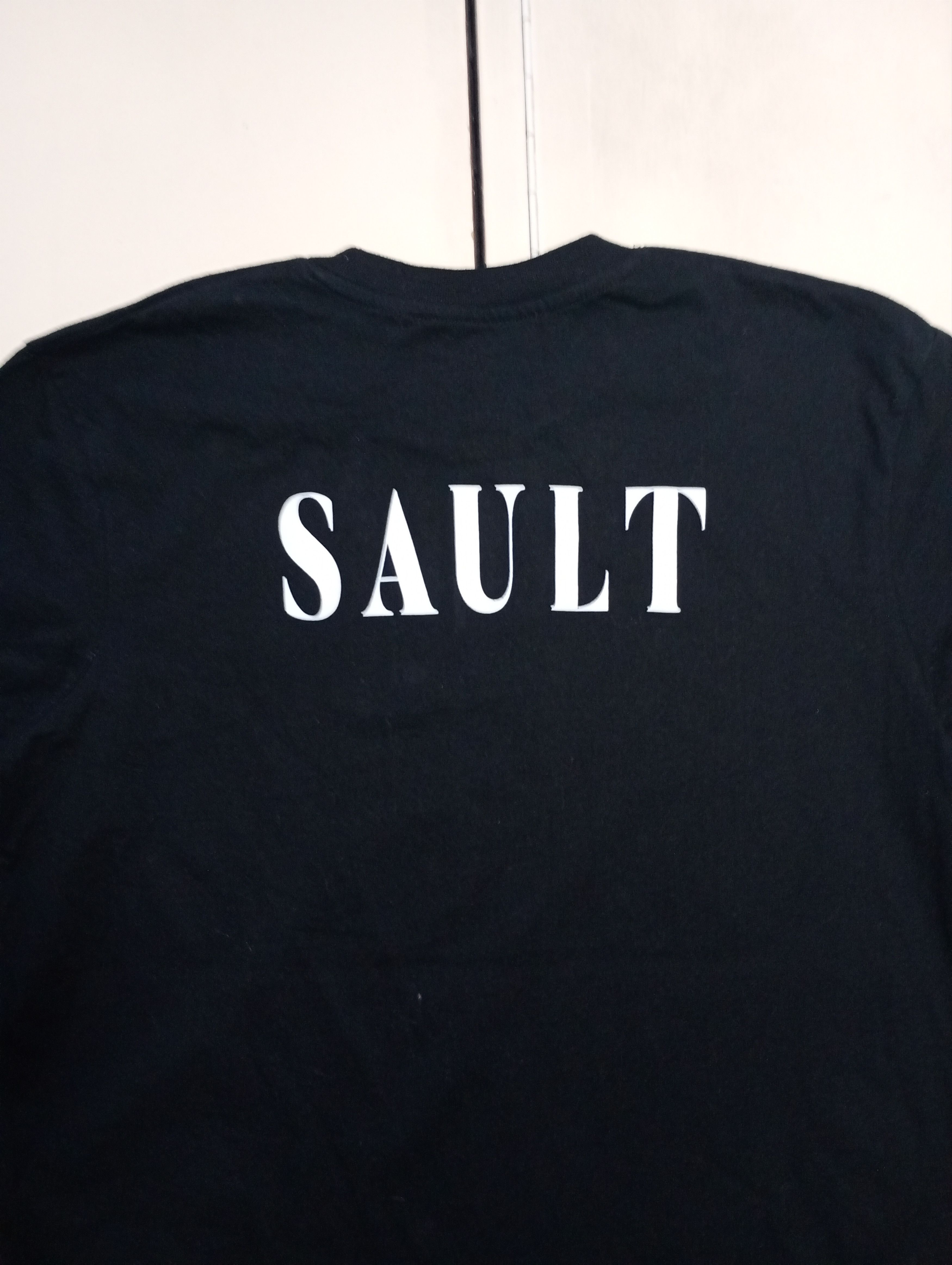 Band Tees Sault BeC T-Shirt Size US L / EU 52-54 / 3 - 9 Thumbnail