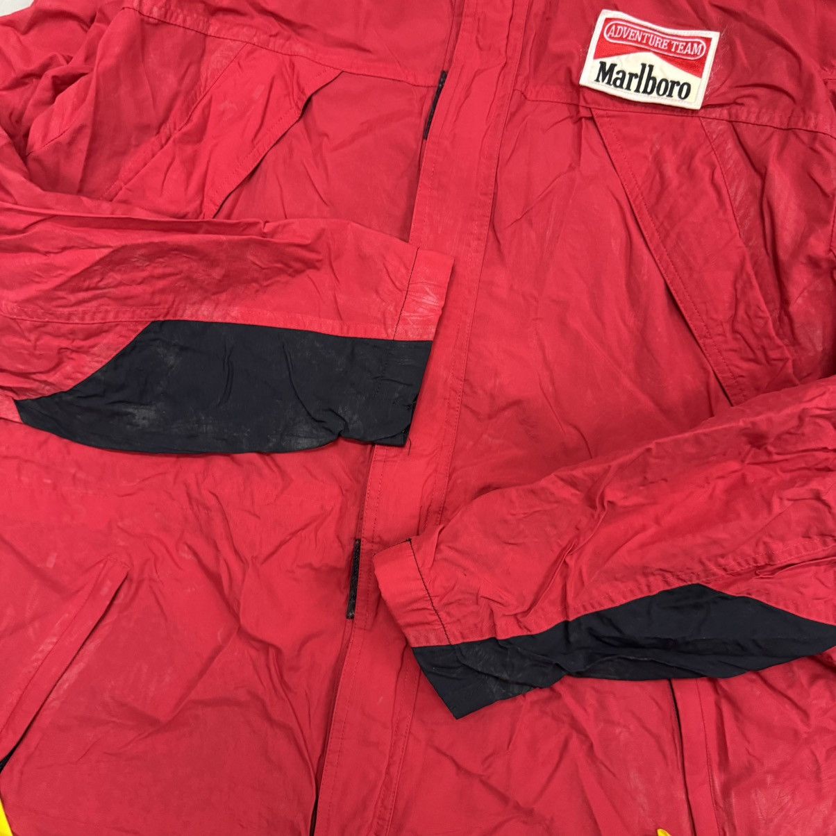 Marlboro 🔥Send OFFERS🔥Marlboro Adventure Team Spell Out Jacket Size US XL / EU 56 / 4 - 5 Thumbnail