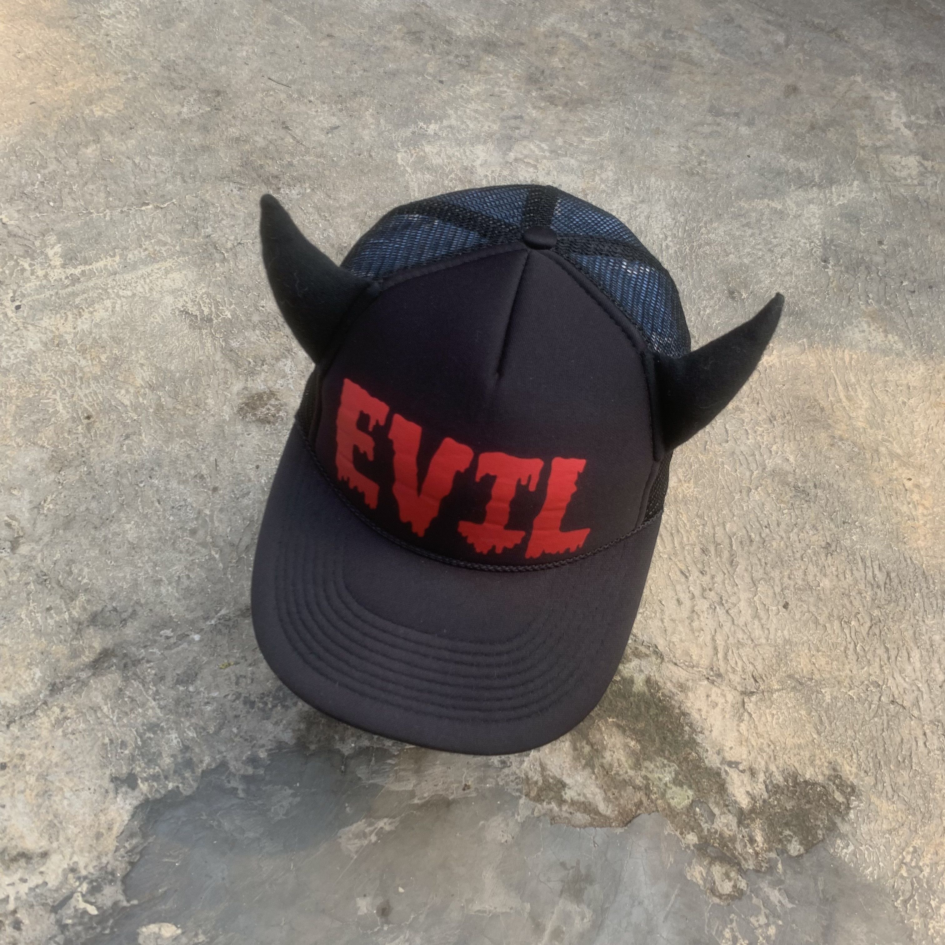 Otto Vintage Trucker Hat Devil Horn Hat Hellcat Punks Red Evil Size ONE SIZE - 4 Thumbnail