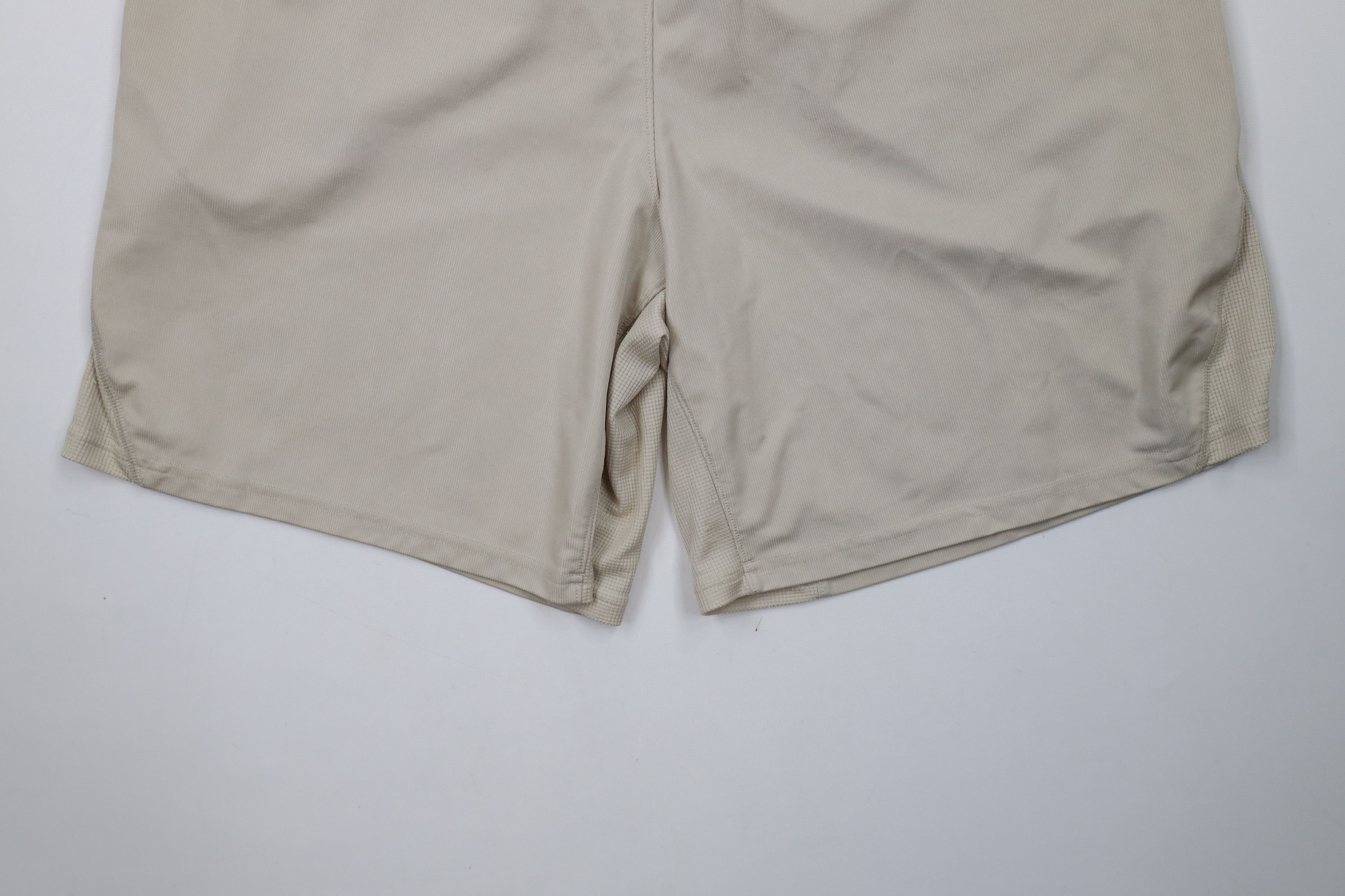 Under Armour × Vintage Under Armour University of Toledo Football Shorts Beige Size US 34 / EU 50 - 13 Thumbnail