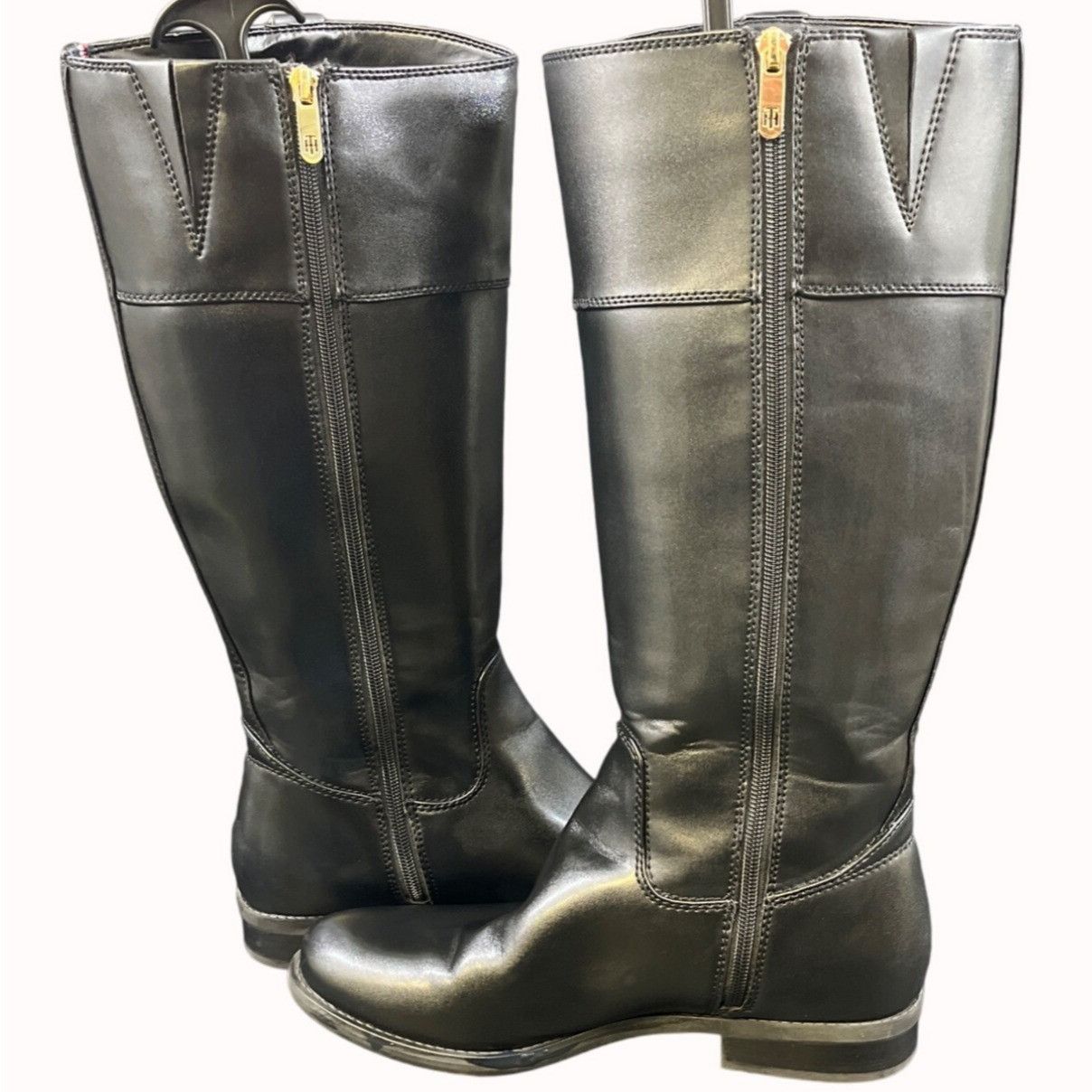 Tommy Hilfiger Tommy Hilfiger Women's Black Rising Boots/Knee High Sz 9.5M Size US 9.5 / IT 39.5 - 3 Thumbnail