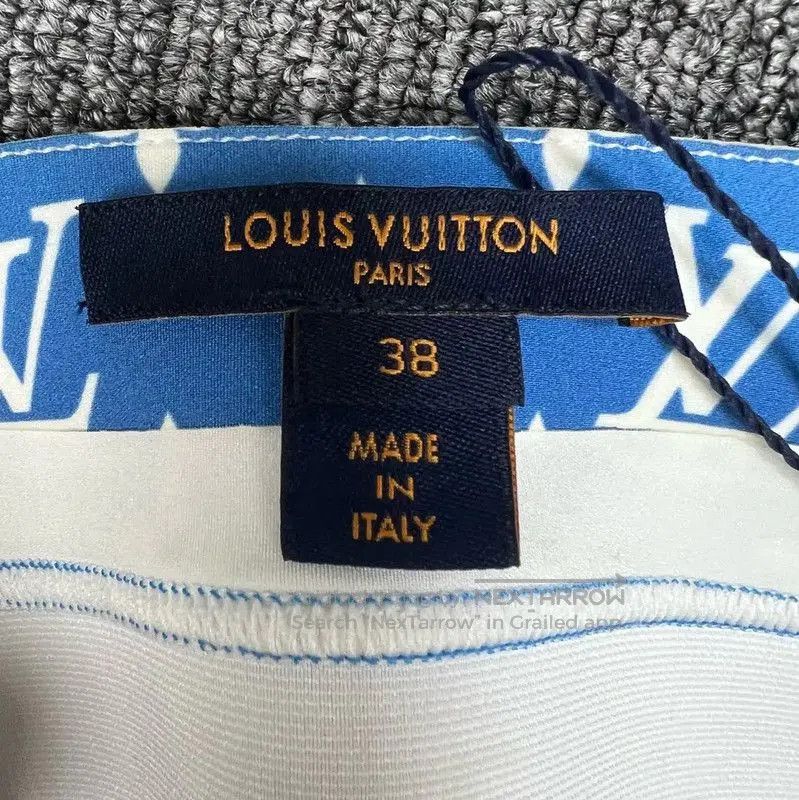Louis Vuitton Louis Vuitton Light Blue Monogram Summer Pants . Size 27" / US 4 / IT 40 - 5 Thumbnail