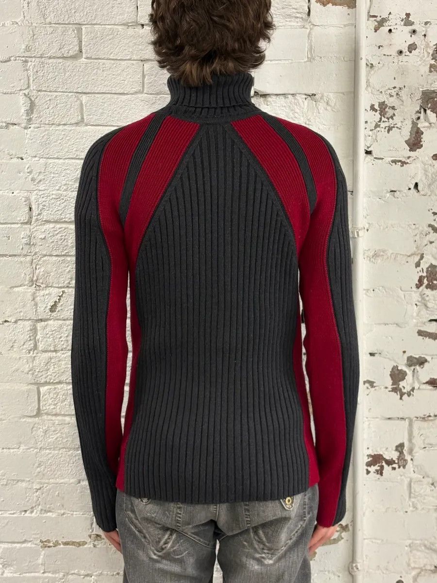 Dolce & Gabbana 2000s Dolce & Gabbana Grey & Red Turtleneck Size US S / EU 44-46 / 1 - 3 Thumbnail